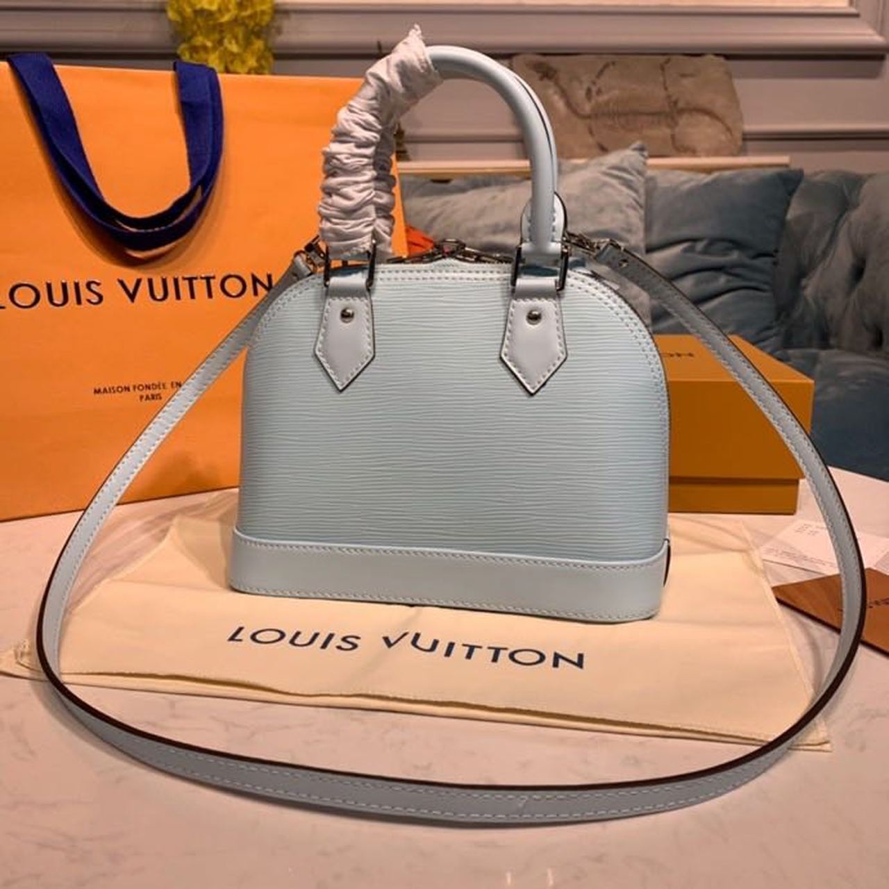 Louis Vuitton Alma Epi Seaside Blue For Women, WomenÃƒÂ¢Ã¢â€šÂ¬Ã¢â€žÂ¢s Handbags, Shoulder And Crossbody Bags 9.2in/23.5cm Louis Vuitton M56206