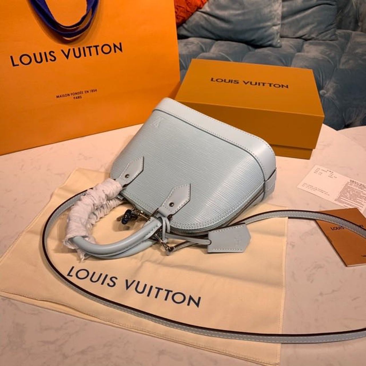 Louis Vuitton Alma Epi Seaside Blue For Women, WomenÃƒÂ¢Ã¢â€šÂ¬Ã¢â€žÂ¢s Handbags, Shoulder And Crossbody Bags 9.2in/23.5cm Louis Vuitton M56206