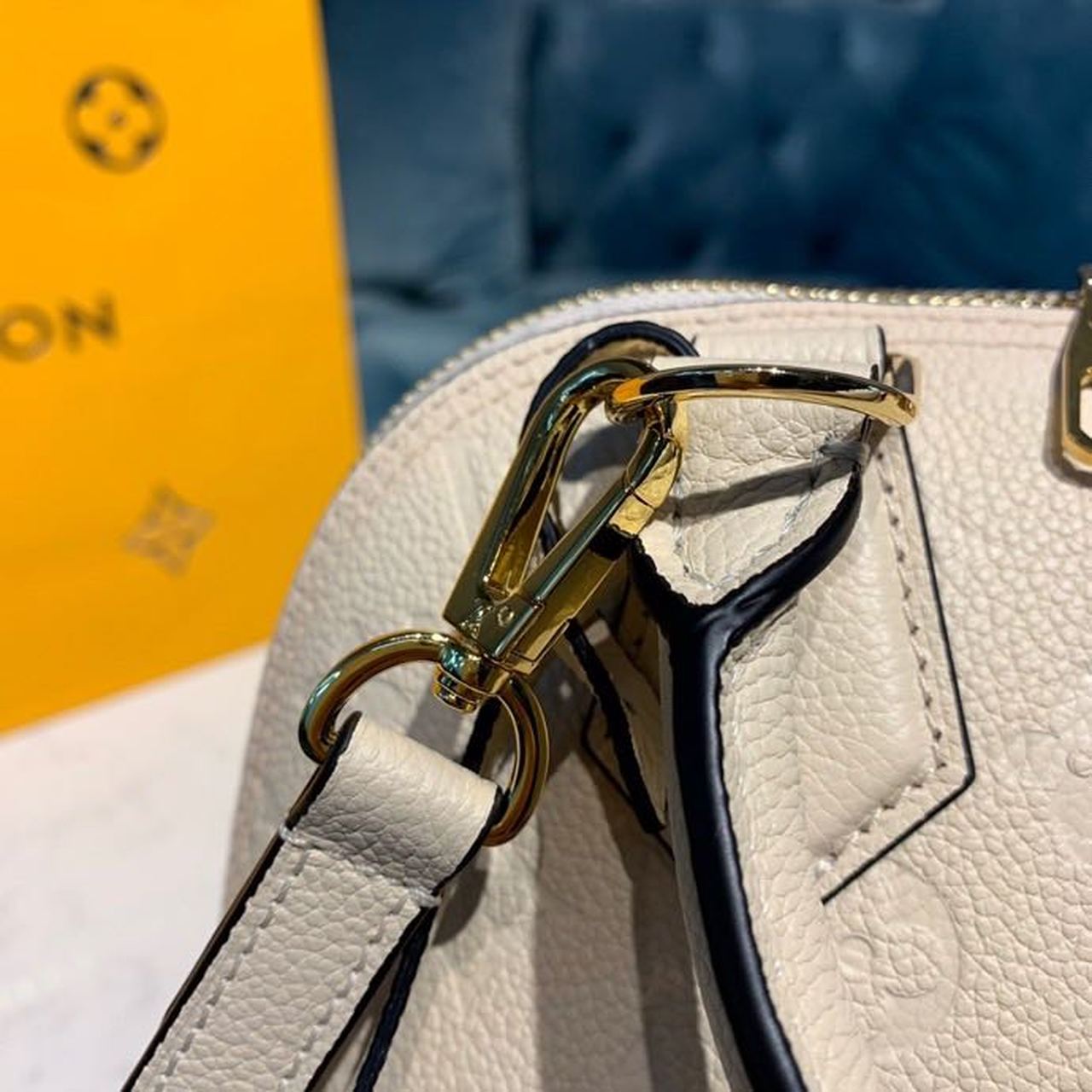 Louis Vuitton Neo Alma Burberry Monogram Empreinte Creme For Women,  Shoulder And Crossbody Bags 9.8in/25cm Louis Vuitton M44858
