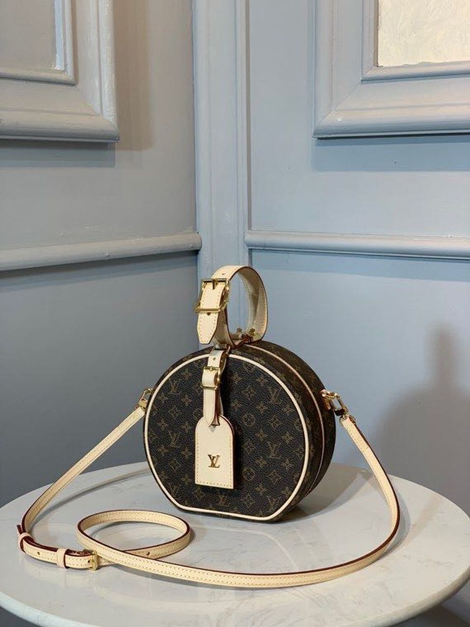 Louis Vuitton Petite Boite Chapeau Monogram Canvas For Women,  Shoulder And Crossbody Bags 6.9in/17.5cm Louis Vuitton M43514