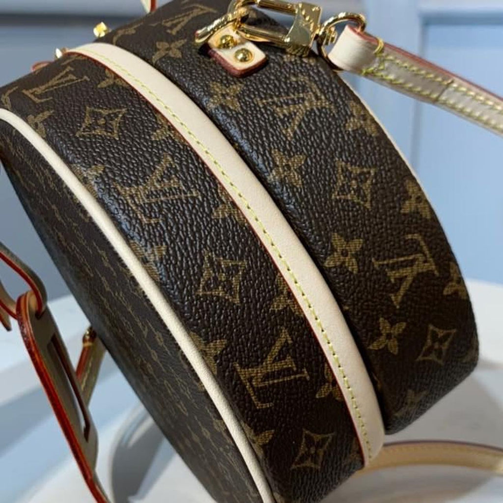 Louis Vuitton Petite Boite Chapeau Monogram Canvas For Women,  Shoulder And Crossbody Bags 6.9in/17.5cm Louis Vuitton M43514