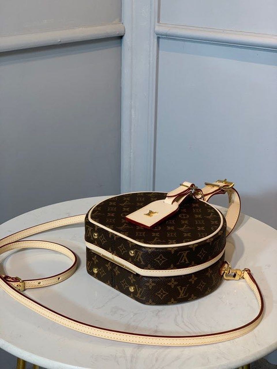 Louis Vuitton Petite Boite Chapeau Monogram Canvas For Women,  Shoulder And Crossbody Bags 6.9in/17.5cm Louis Vuitton M43514