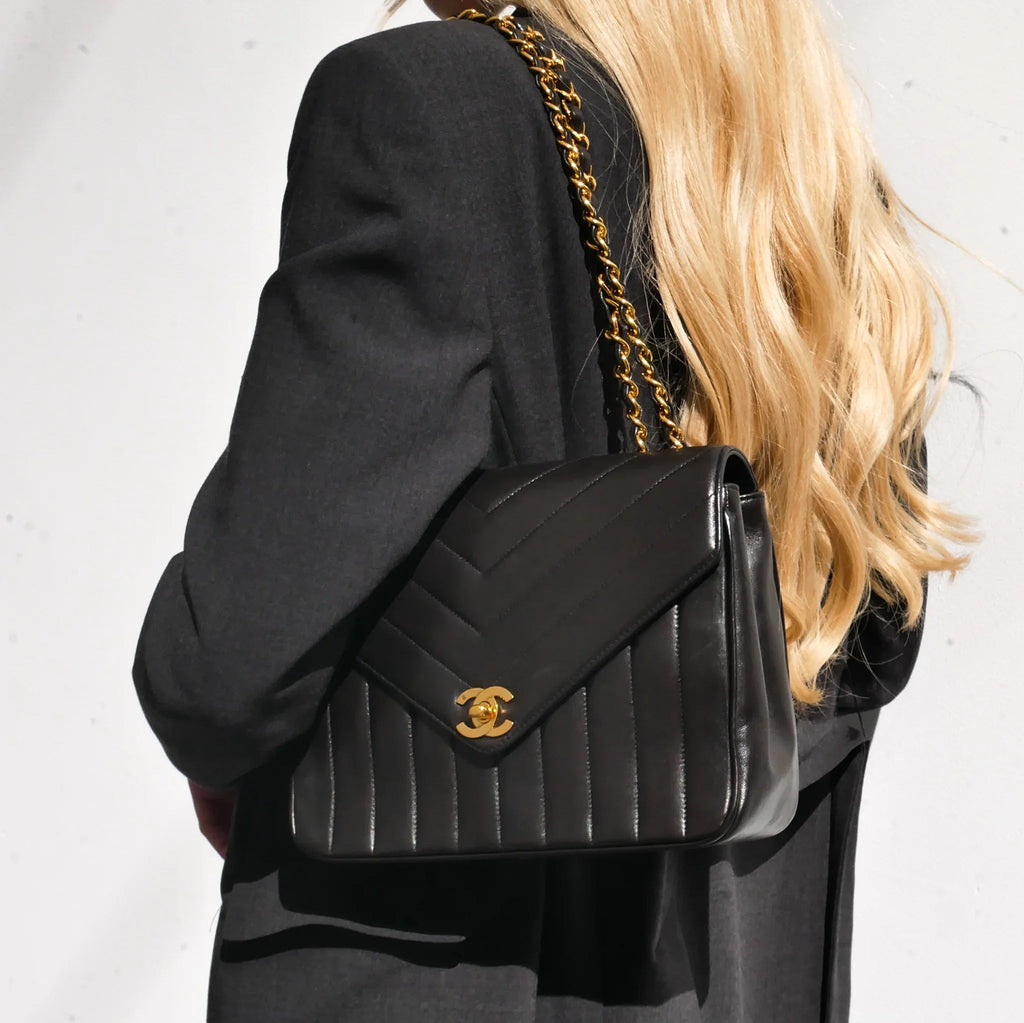 Chanel Black Lambskin Chevron Flap Bag Shoulder Bag