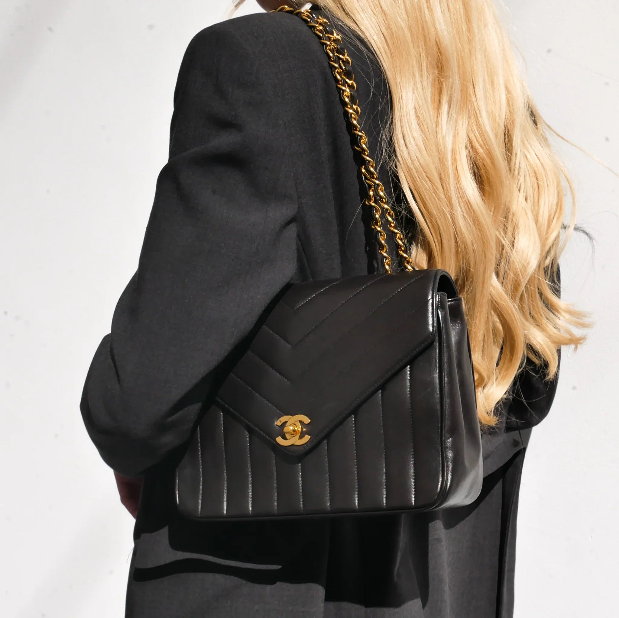 Chanel Black Lambskin Chevron Flap Bag Shoulder Bag