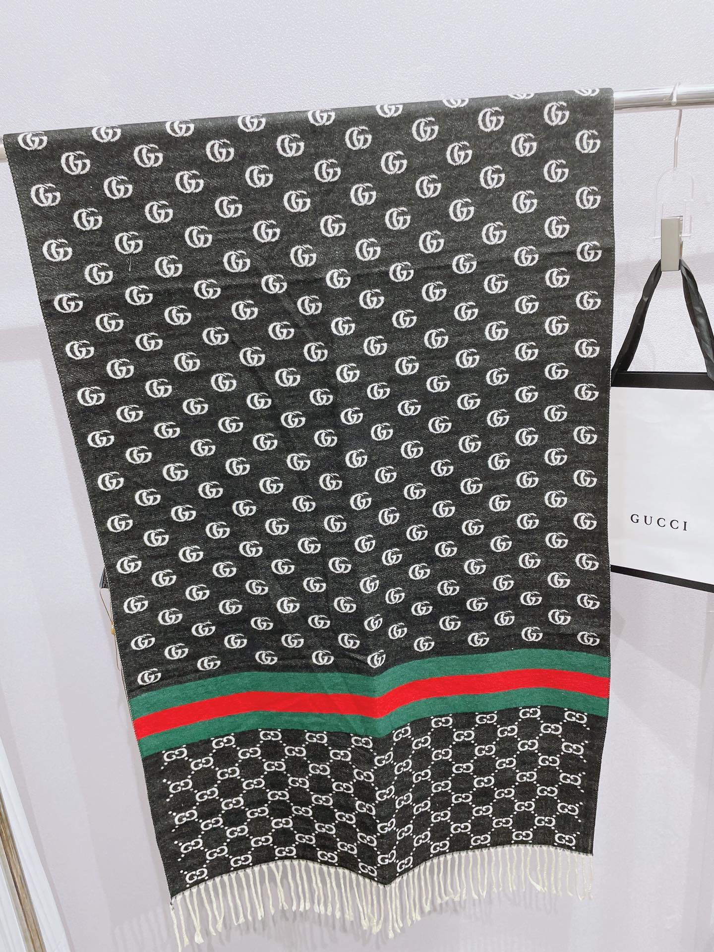LB - Luxury Gucci Scarf 024