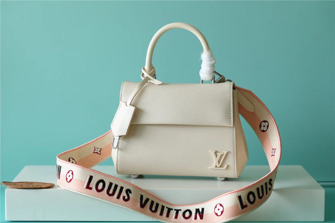 Louis Vuitton Cluny Mini Epi Quartz For Women,  Shoulder And Crossbody Bags 20cm/7.9in Louis Vuitton M58928