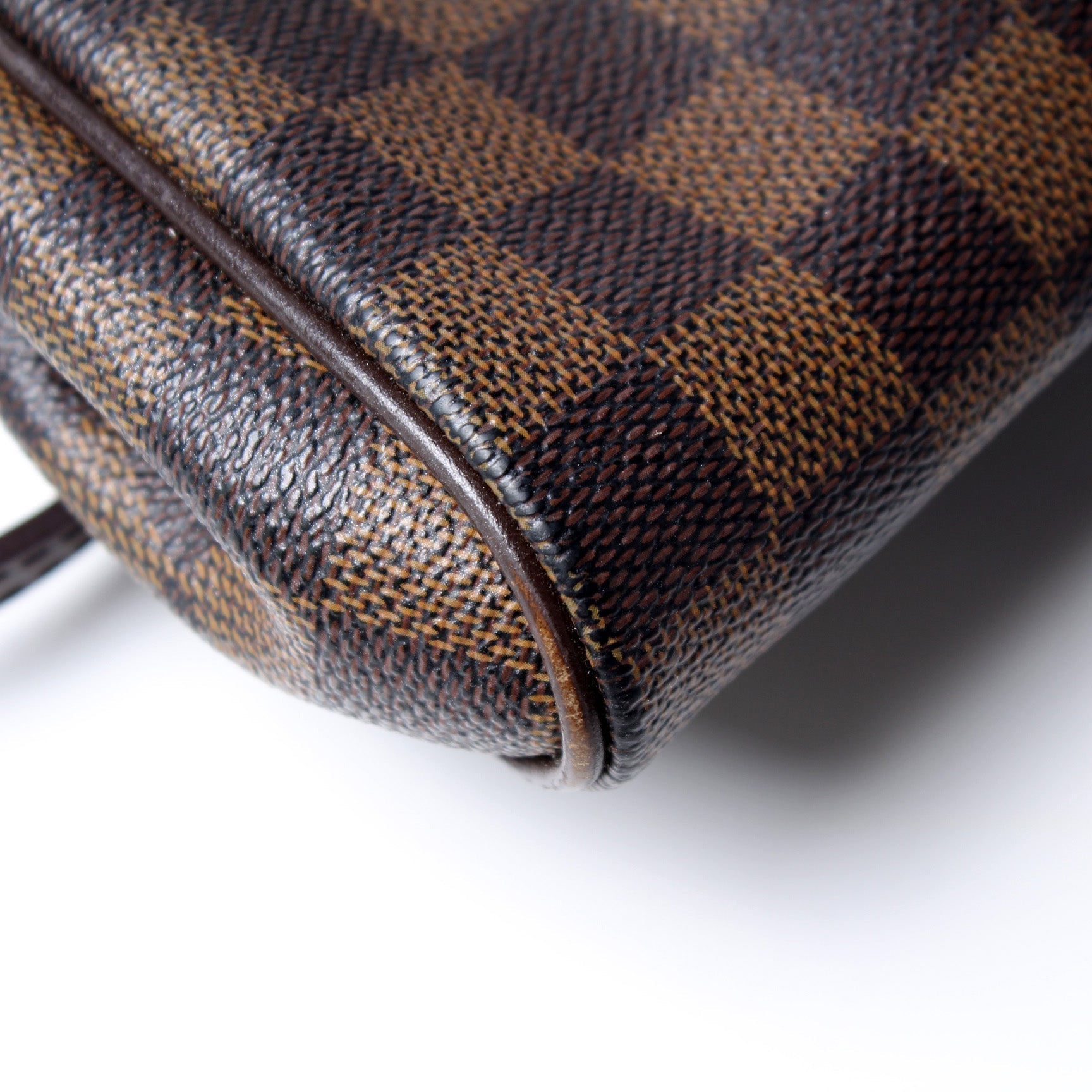 Eva Clutch Ebene