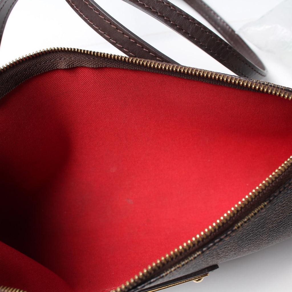 Eva Clutch Ebene