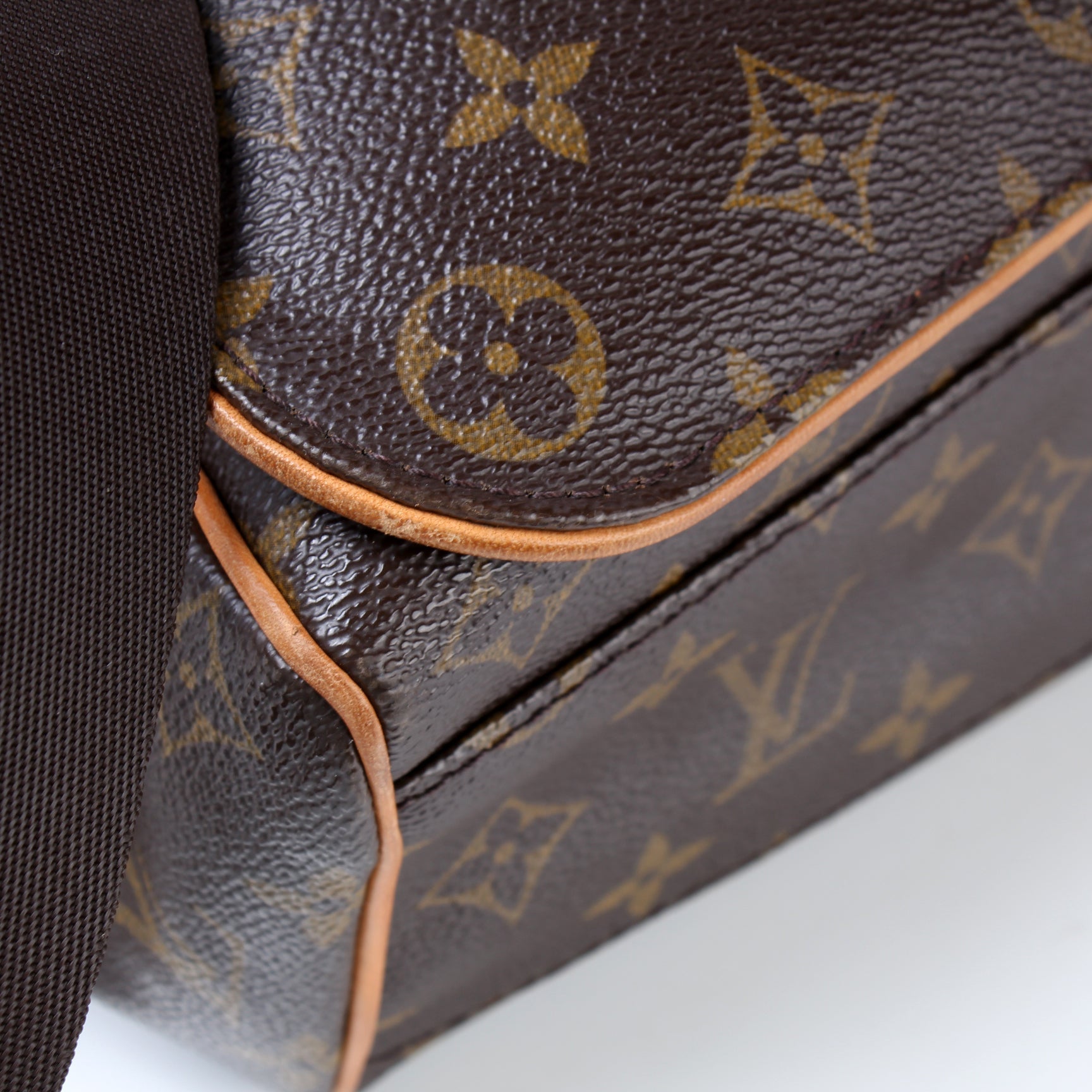 Abbesses Monogram