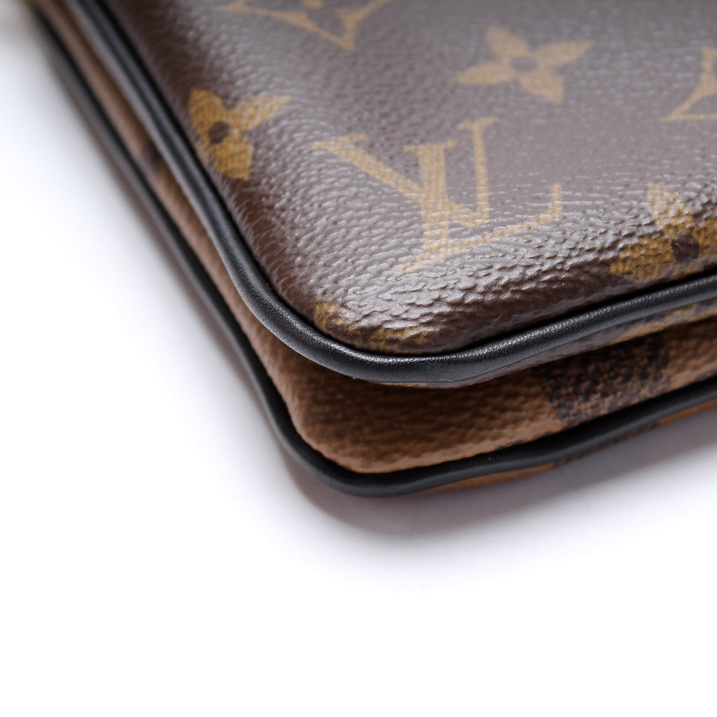 Double Zip Pochette Giant Reverse Monogram