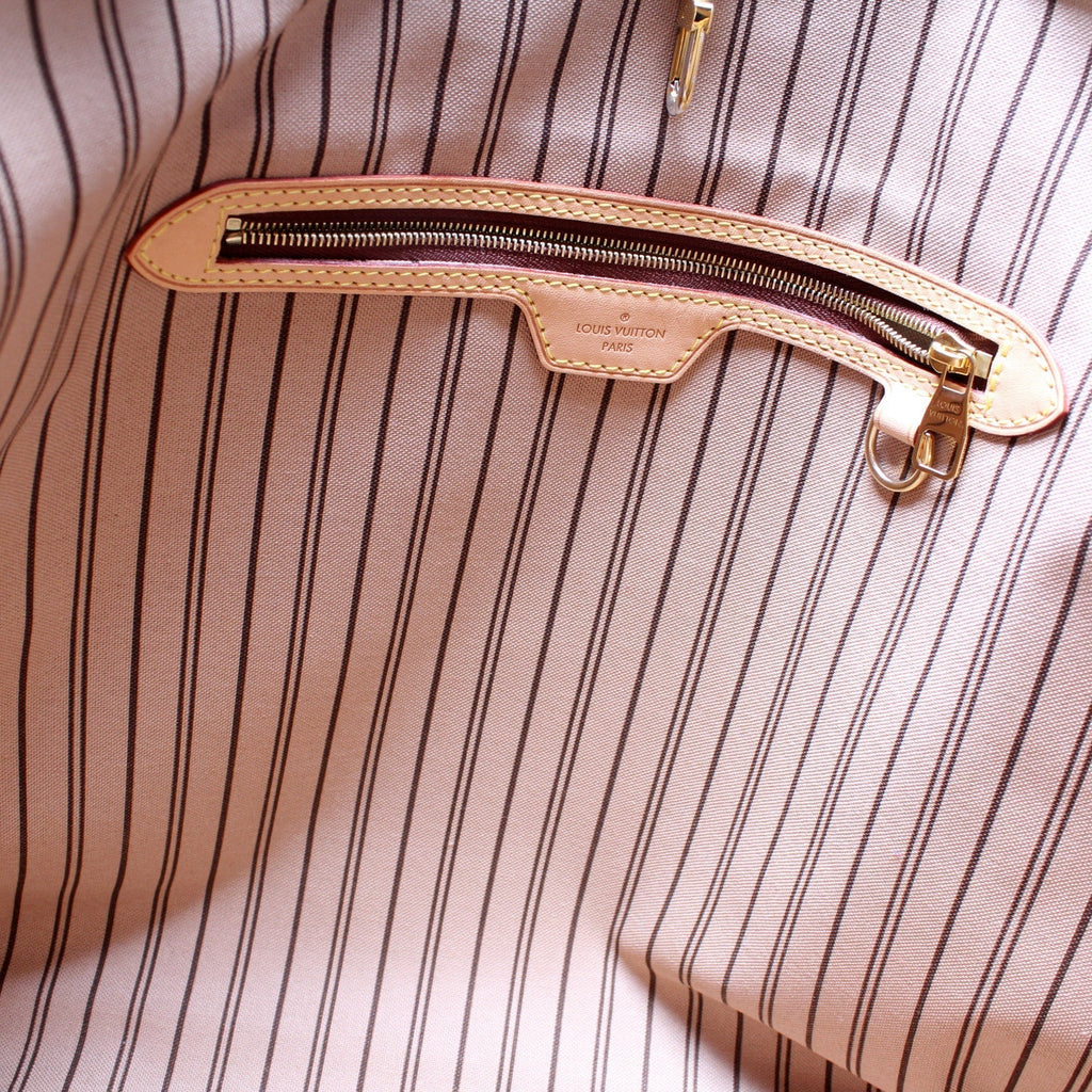 Delightful MM Monogram