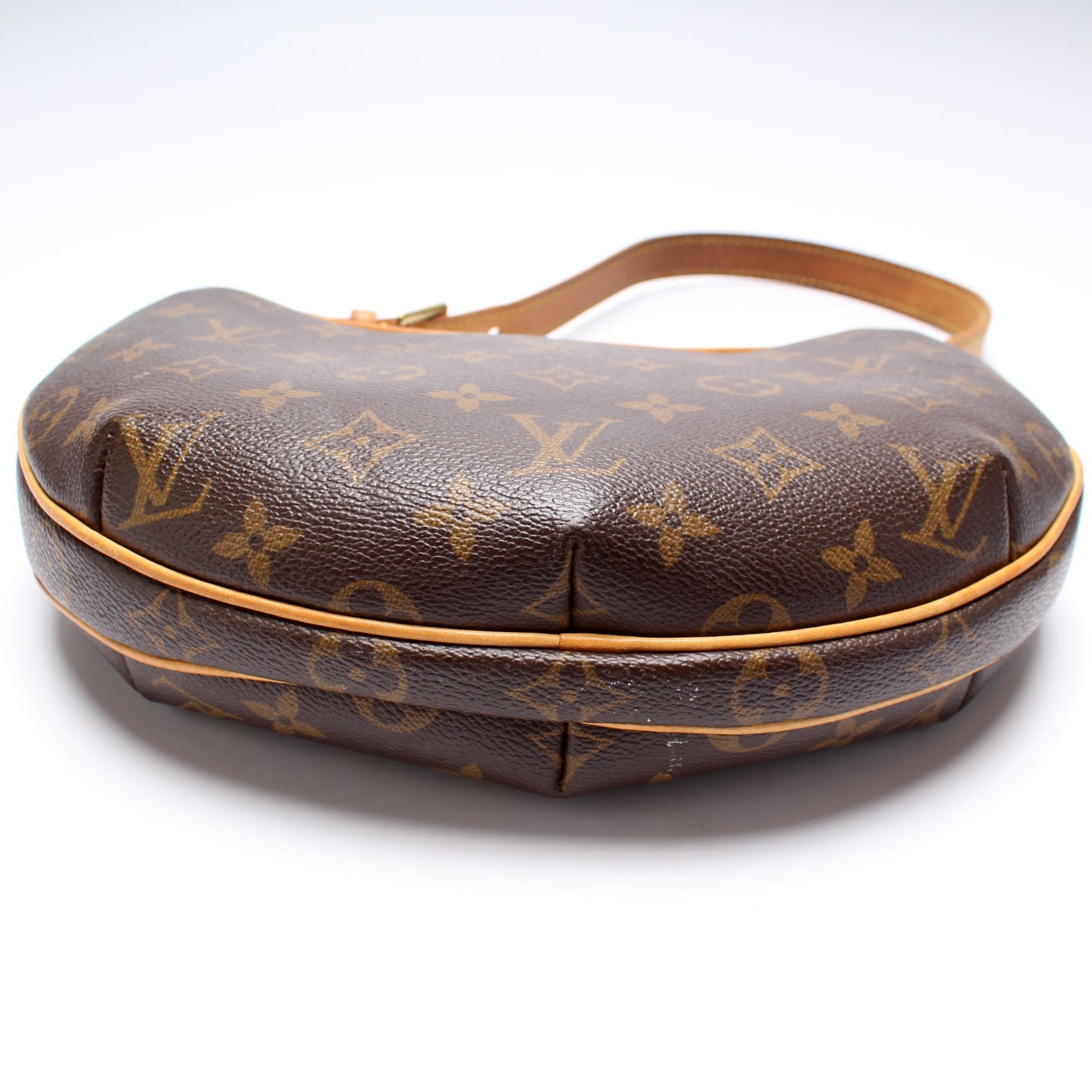 Croissant PM Monogram