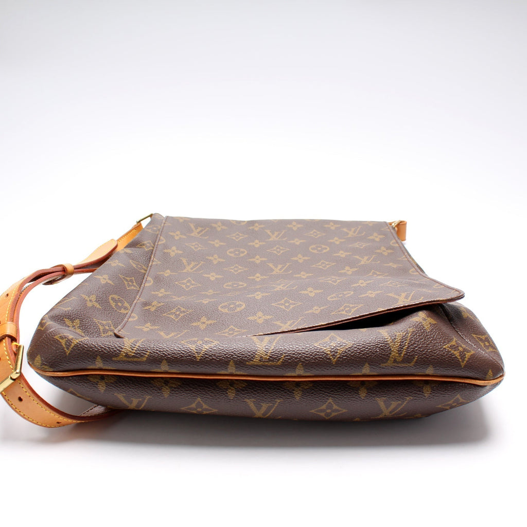 M1:1 Reptte Messenger Monogram