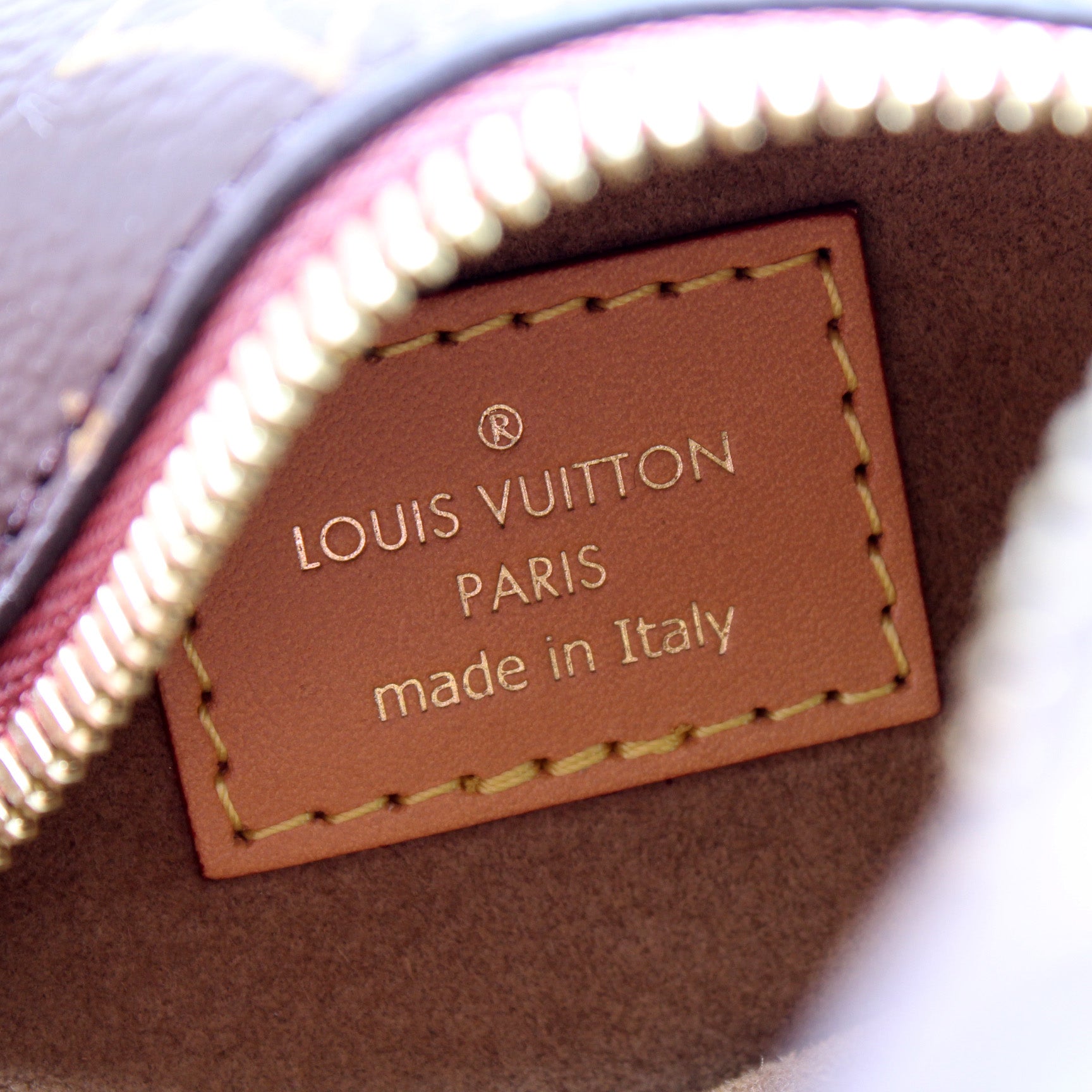 Boite Chapeau Souple PM Monogram