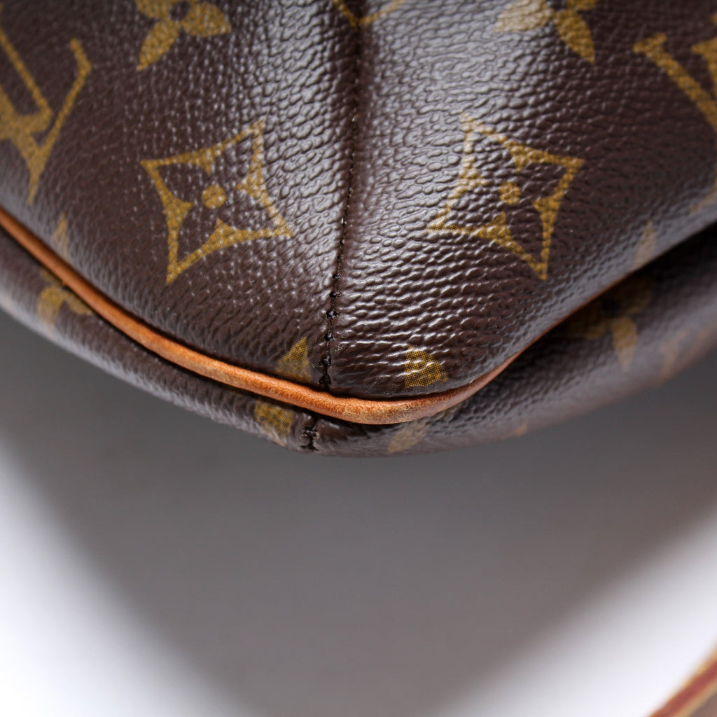 M1:1 Reptte Messenger Monogram