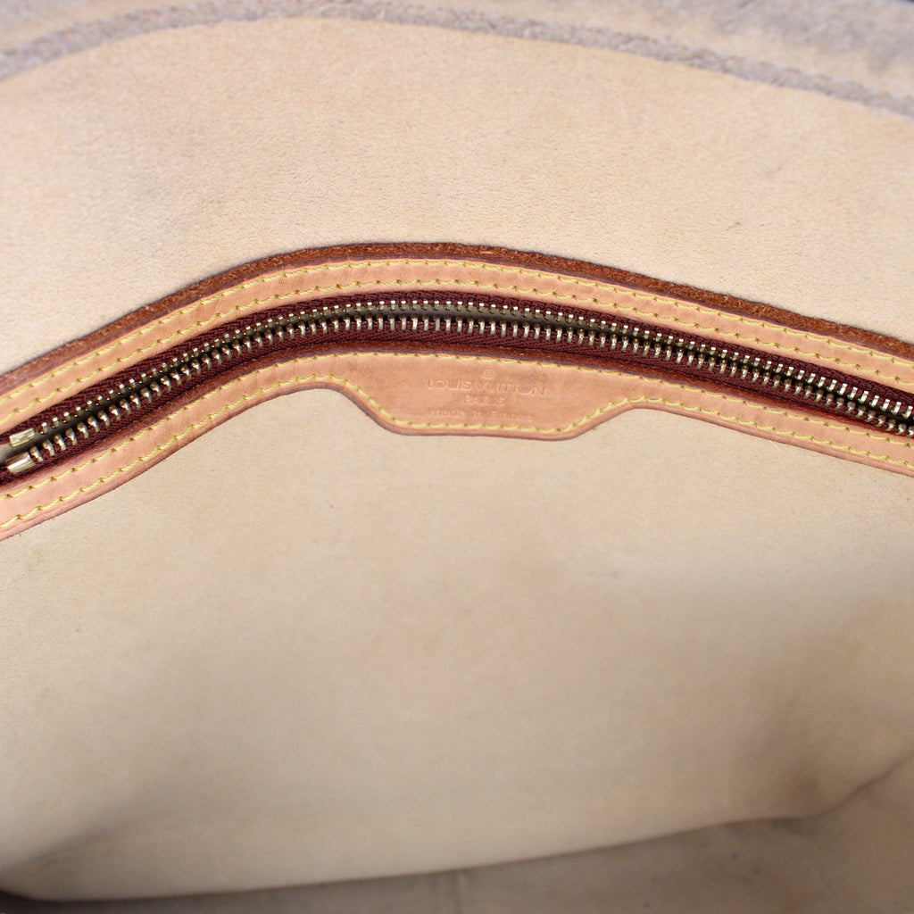 Looping GM Monogram