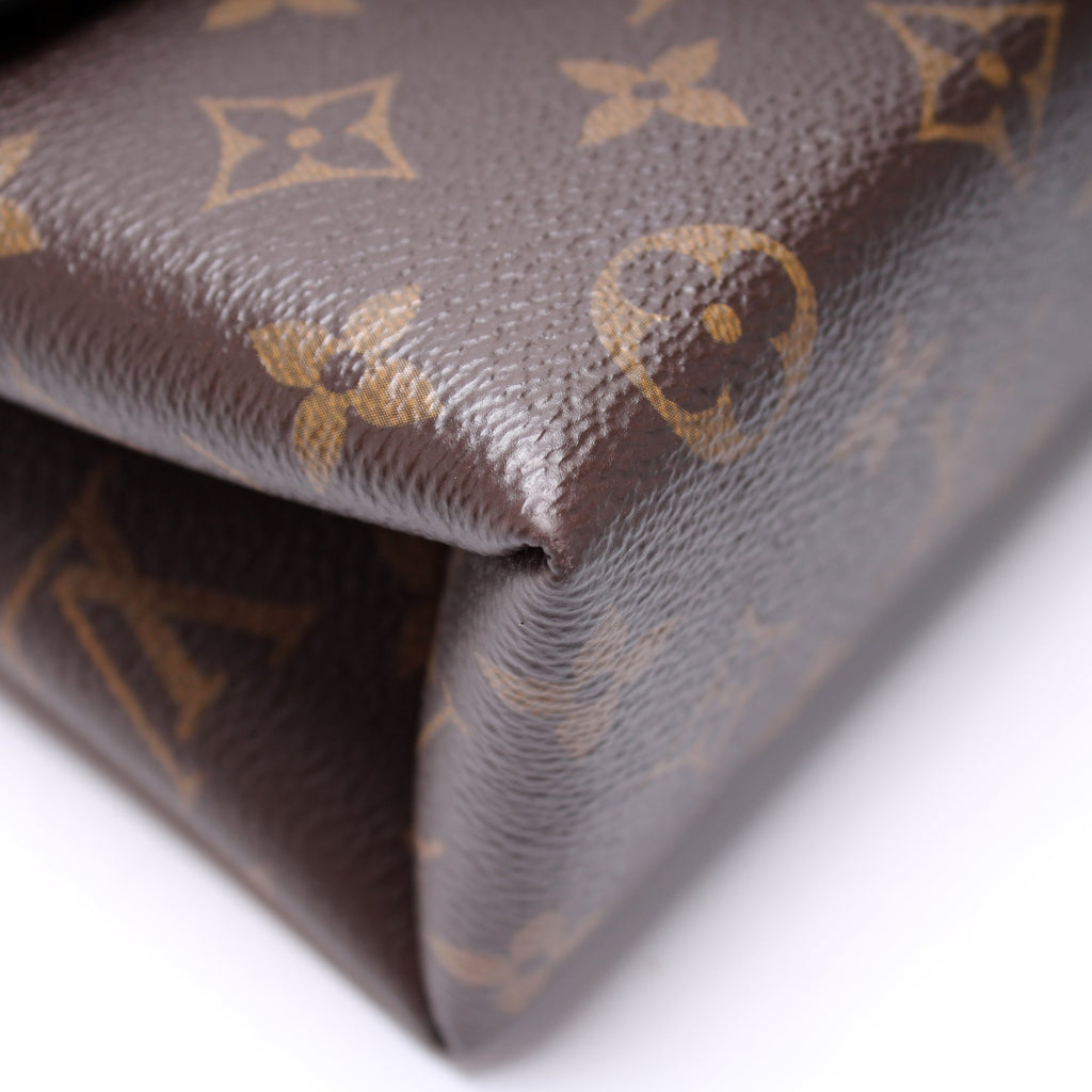 Locky BB Monogram