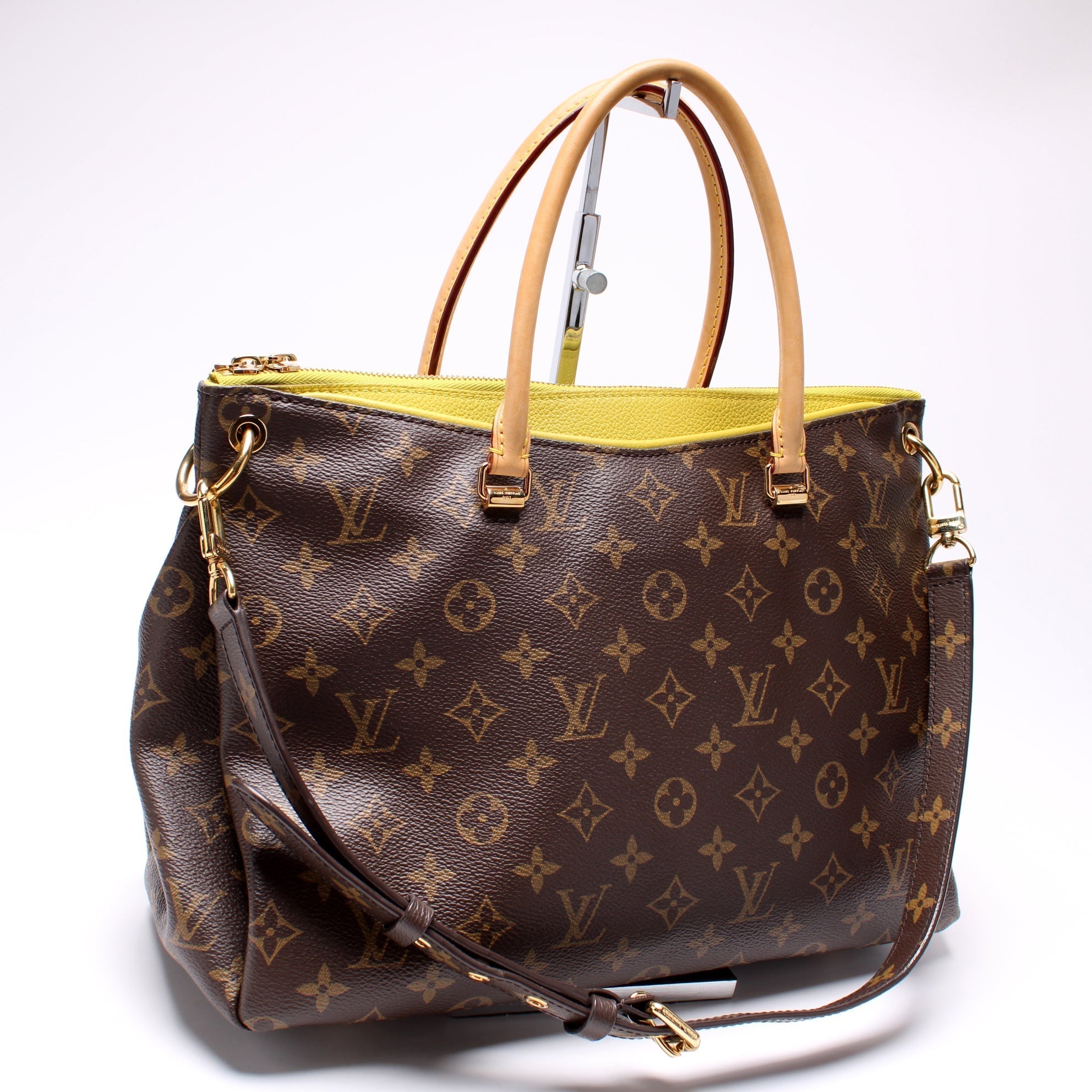 Pallas Tote Monogram Canvas Side