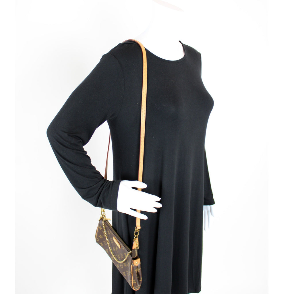 Eva Clutch Monogram
