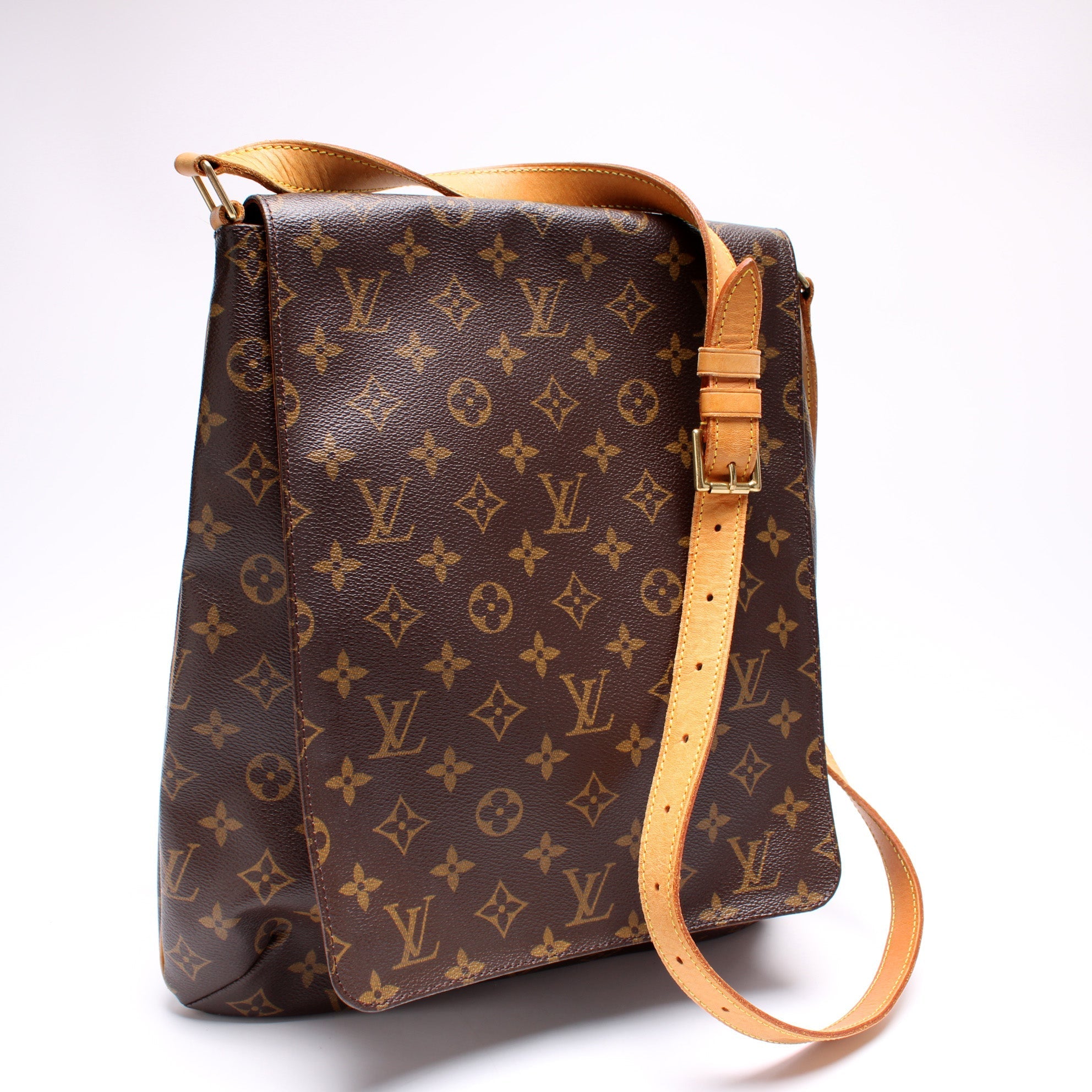M1:1 Reptte Messenger Monogram