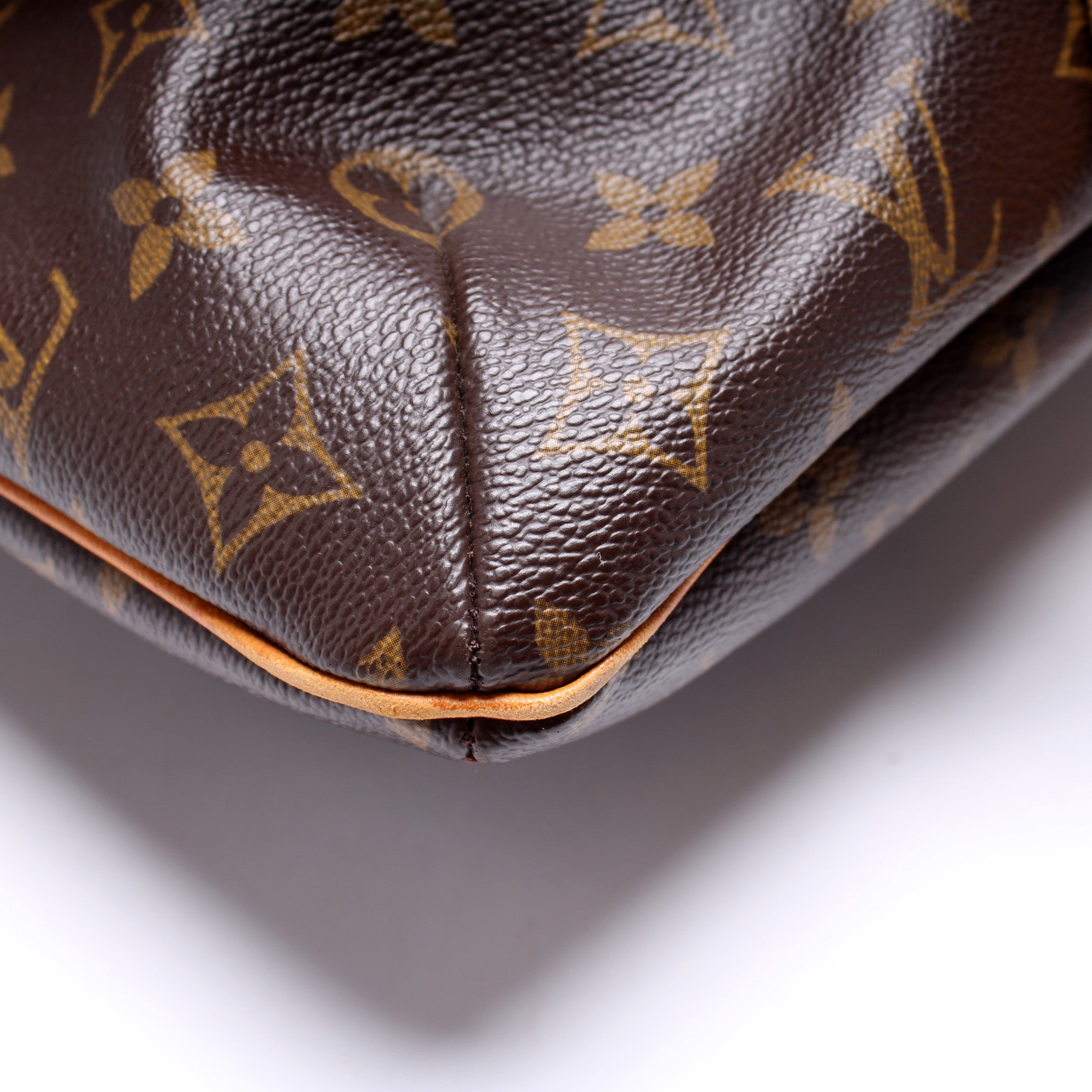 M1:1 Reptte Messenger Monogram