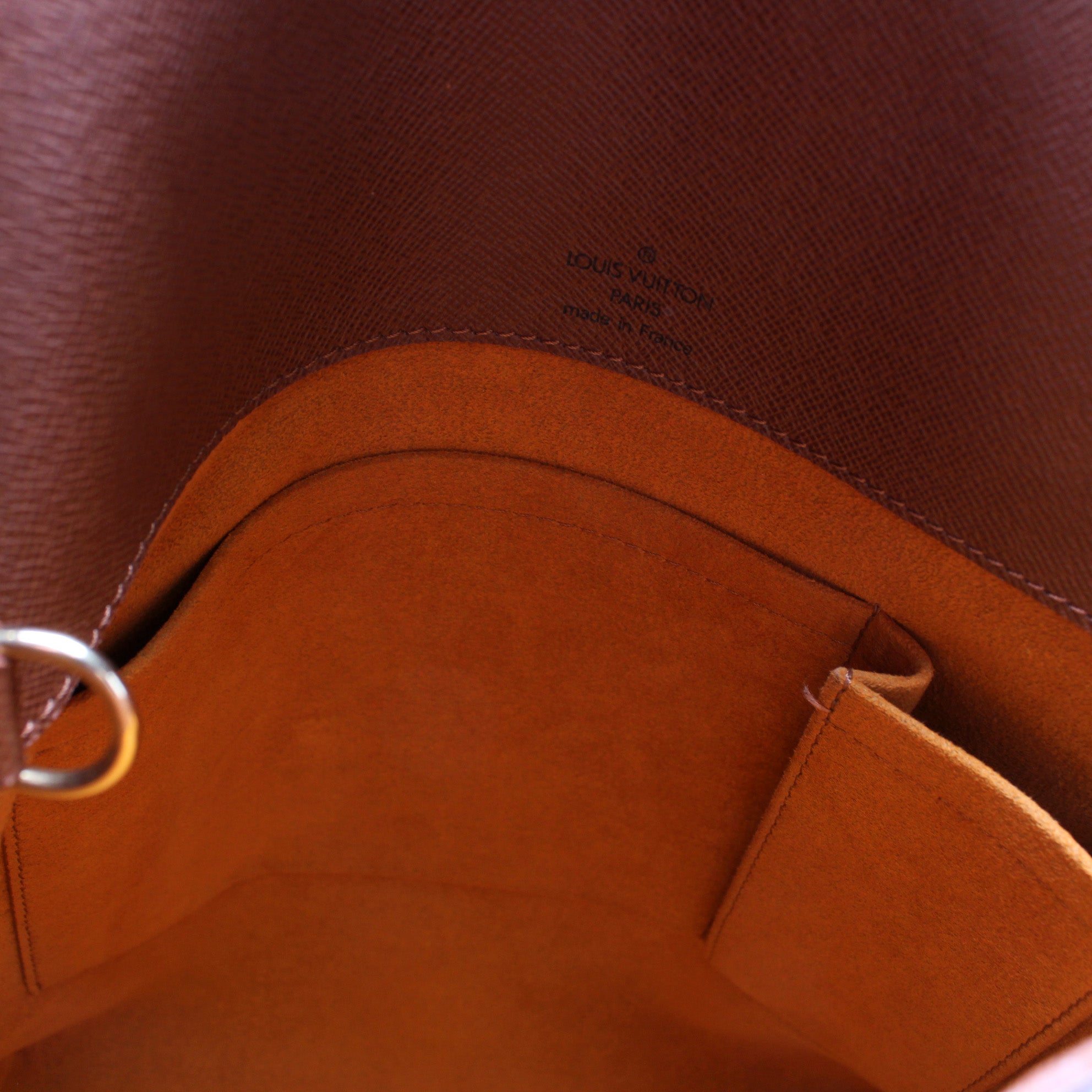 M1:1 Reptte Messenger Monogram