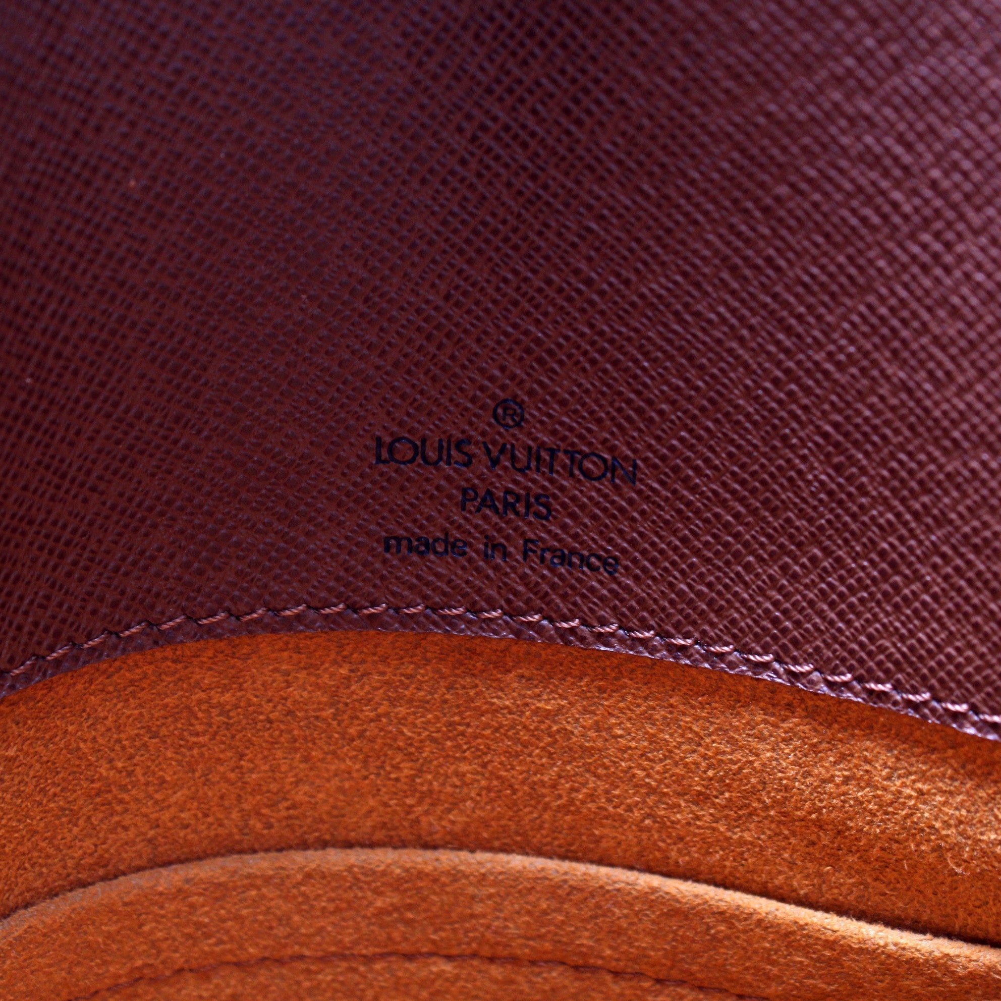 M1:1 Reptte Messenger Monogram