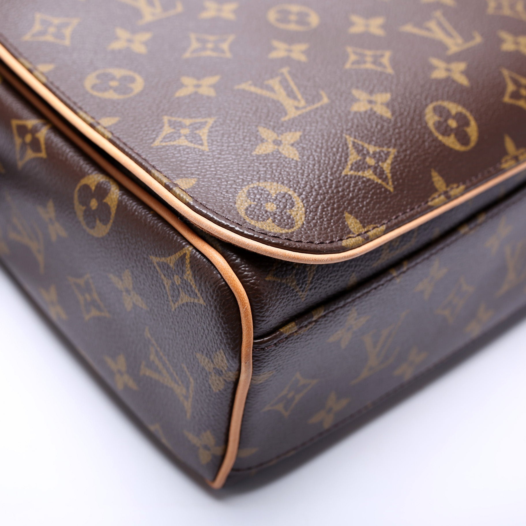 Abbesses Monogram