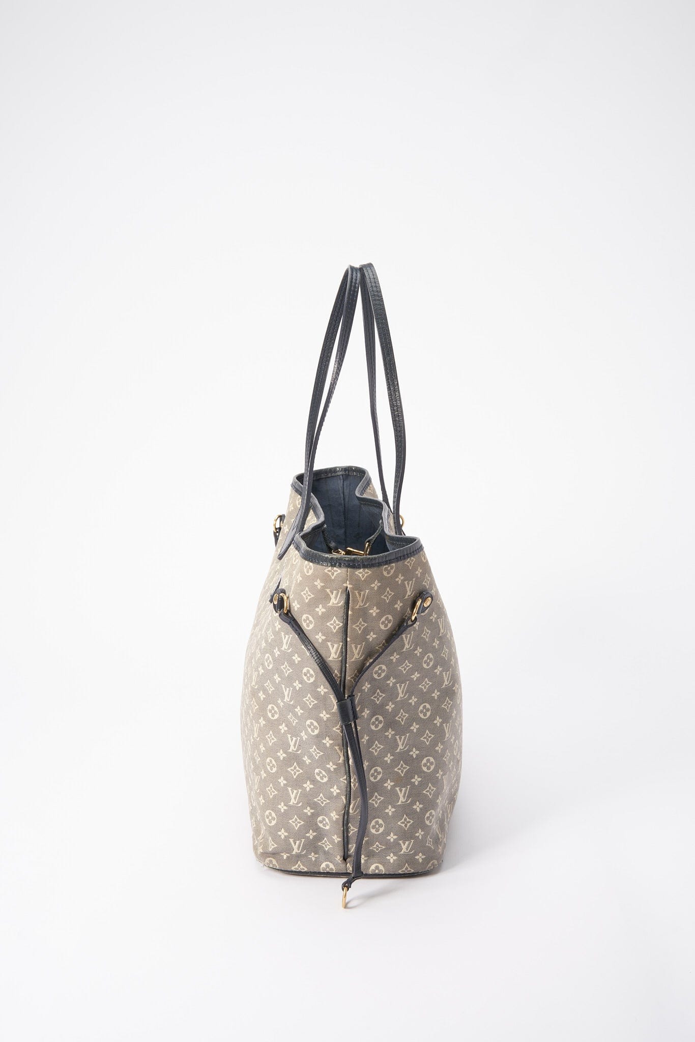 Louis Vuitton Neverfull MM in Navy Blue Monogram Canvas