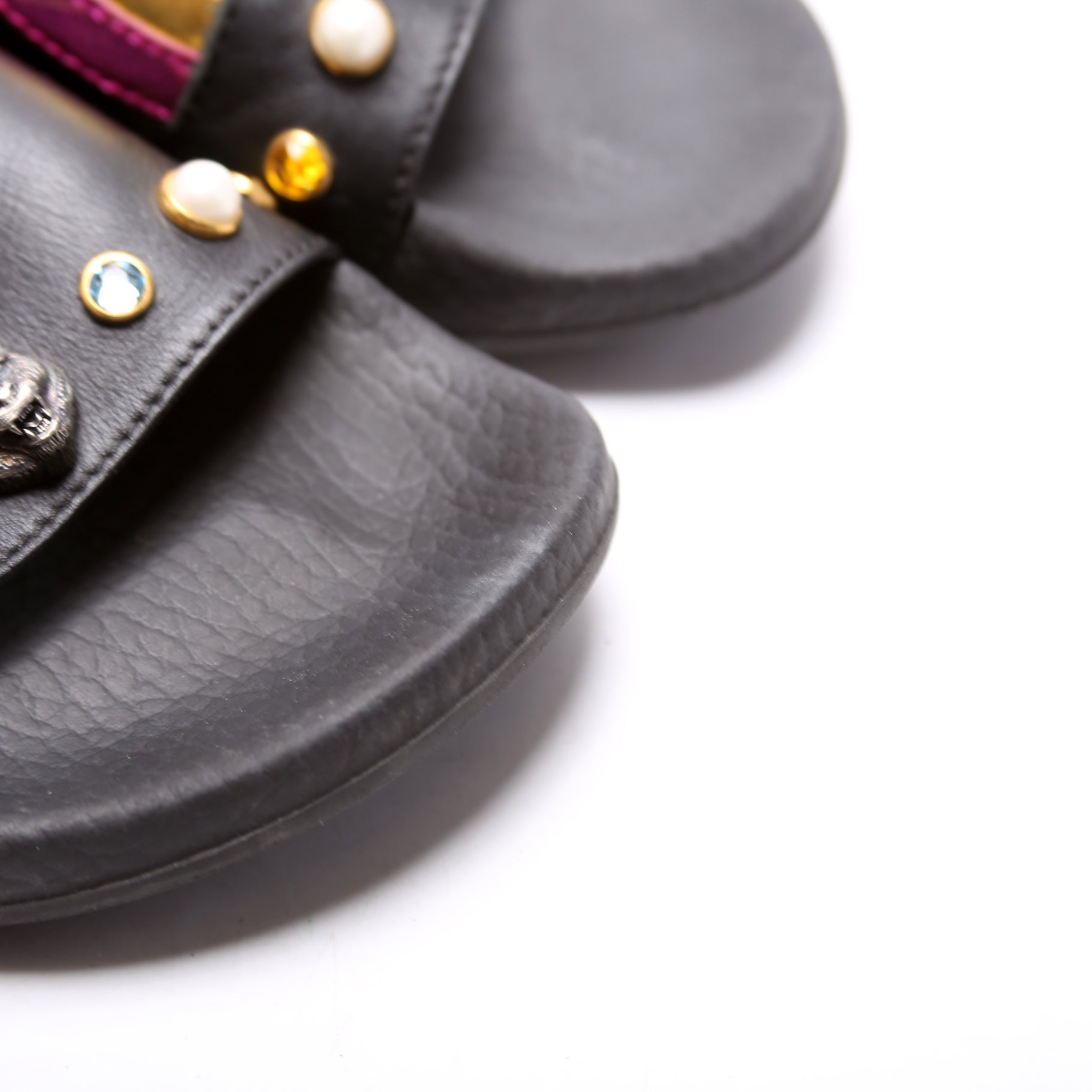 Gucci Rainbow Heart Pursuit Calfskin/Rubber Slides Size 37