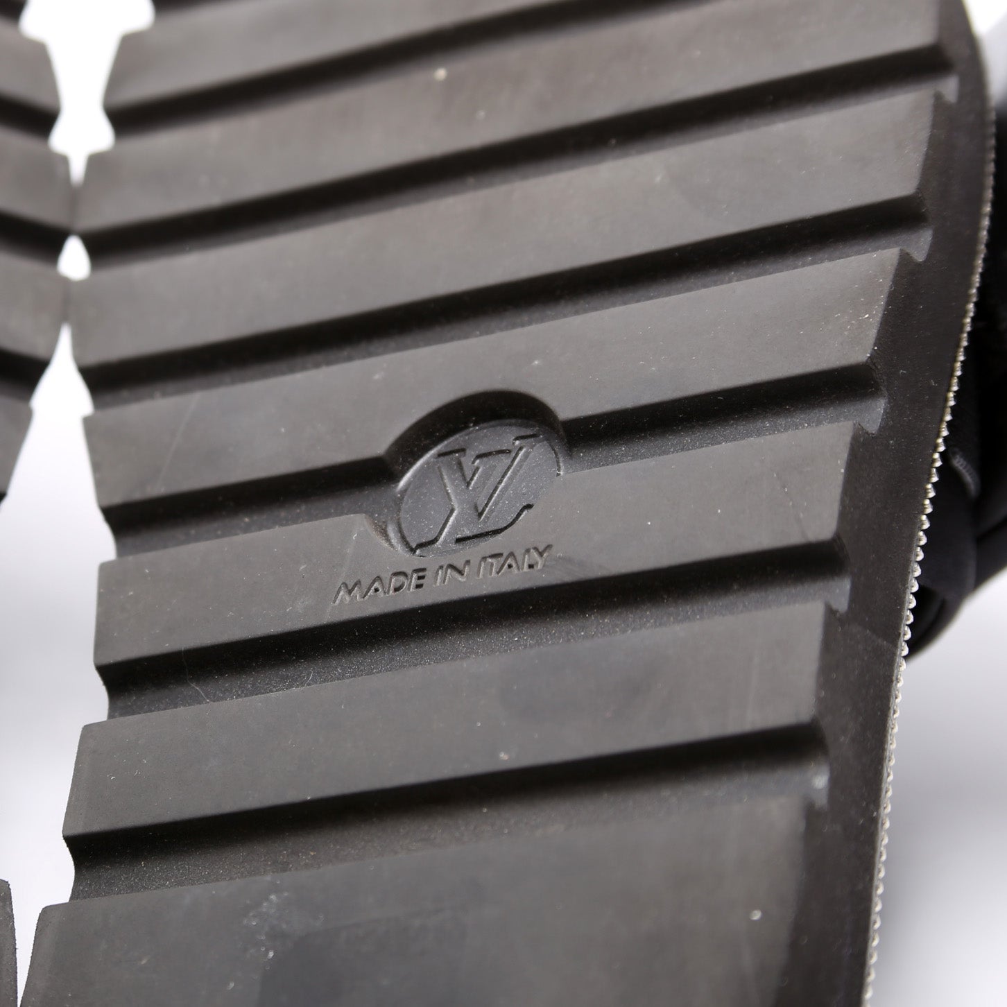 Louis Vuitton Puffer Slide Sandals Size 37