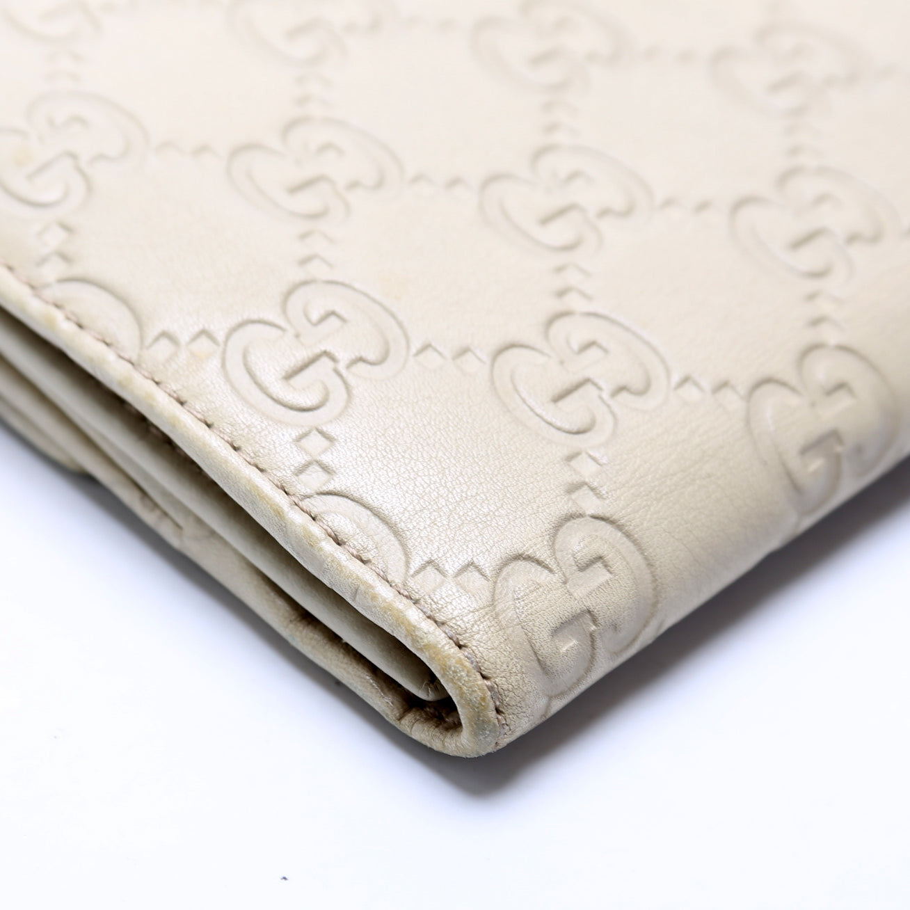 Gucci 212089 Guccissima Continental Flap Wallet