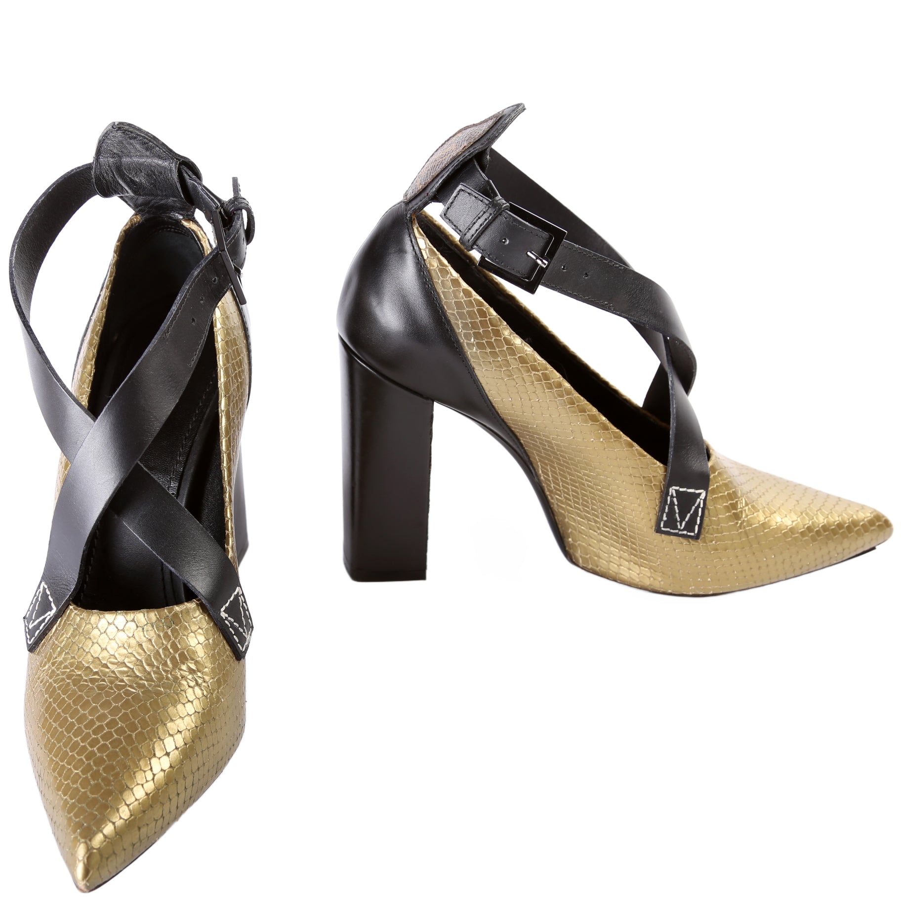 Louis Vuitton Pointed Toe Pumps Size 39