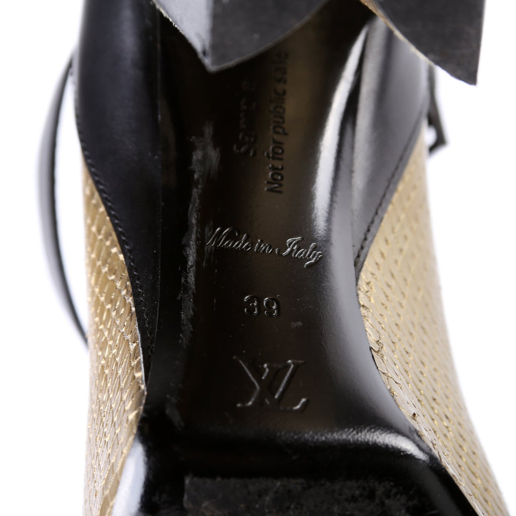 Louis Vuitton Pointed Toe Pumps Size 39