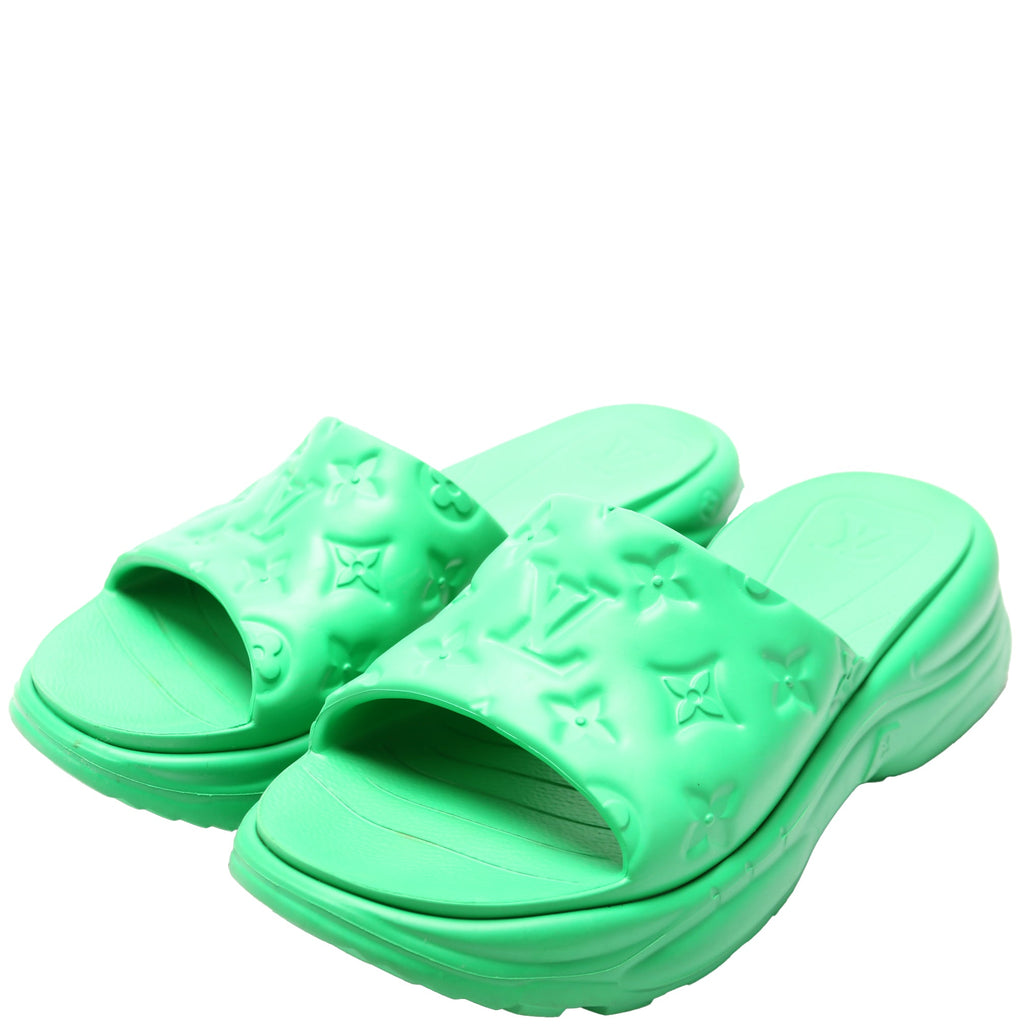 Louis Vuitton Logo Rubber Slides Size 40