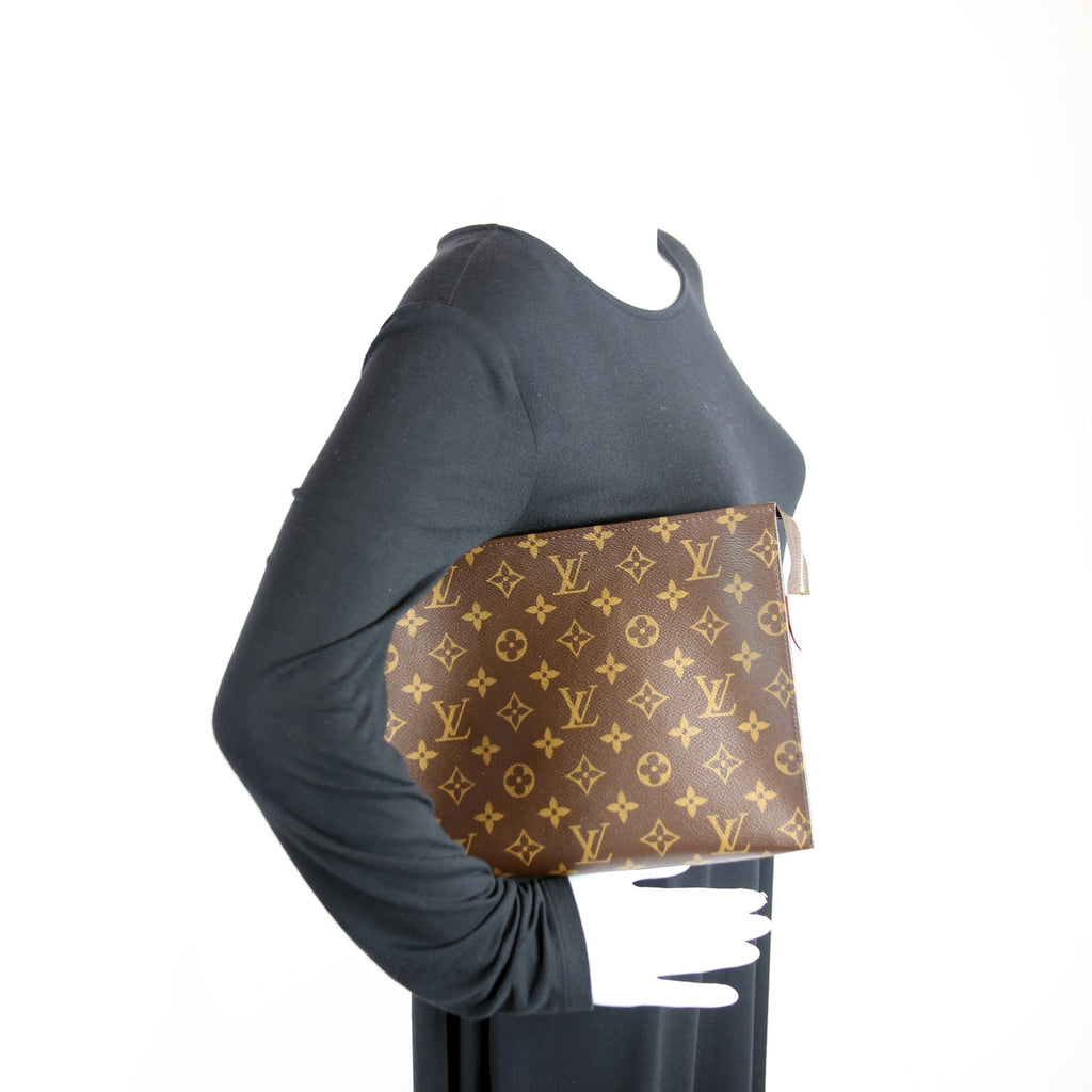 Louis Vuitton Toiletry Pouch 26 Newer Monogram