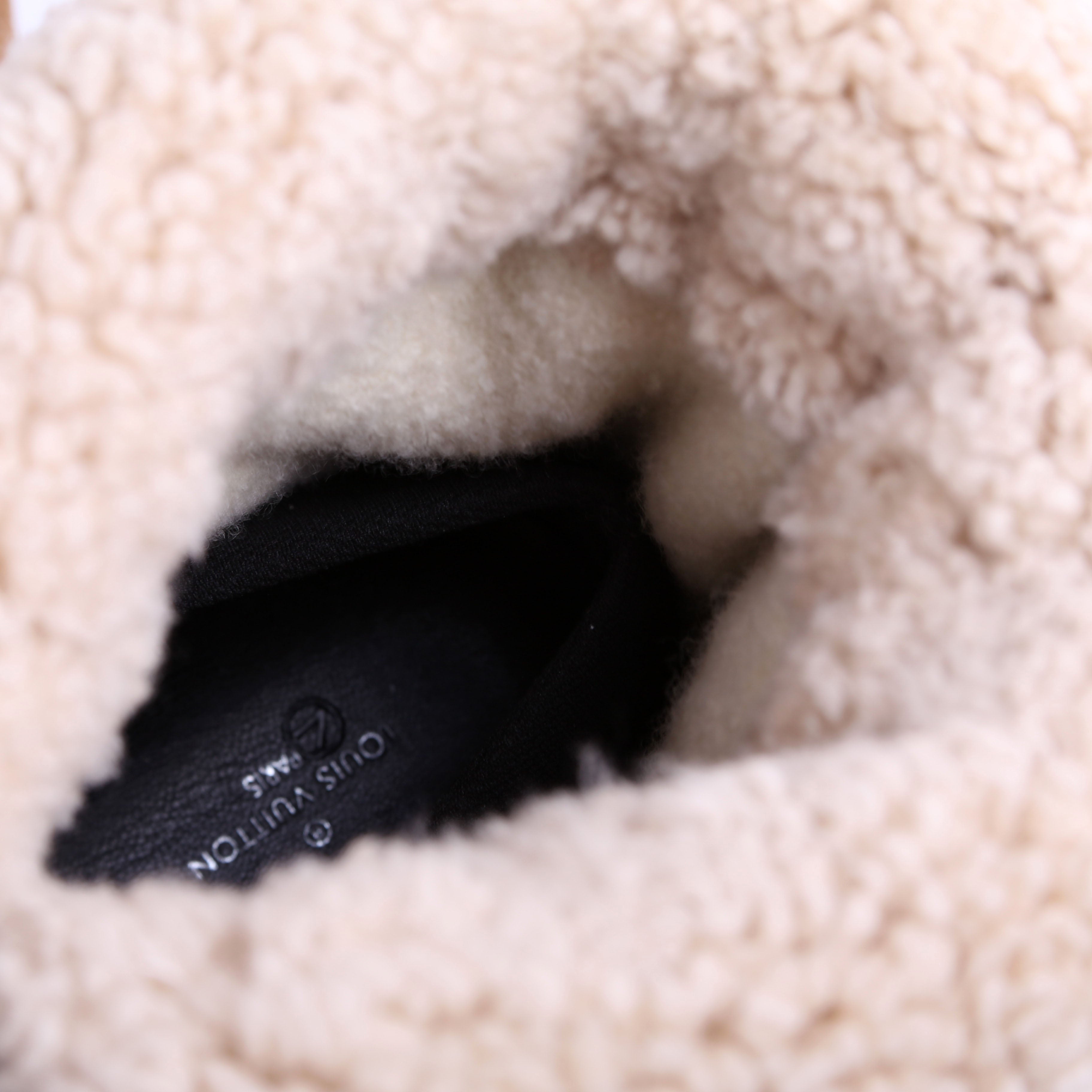 Louis Vuitton Pillow Comfort Suede/Shearling Ankle Boots Size 39