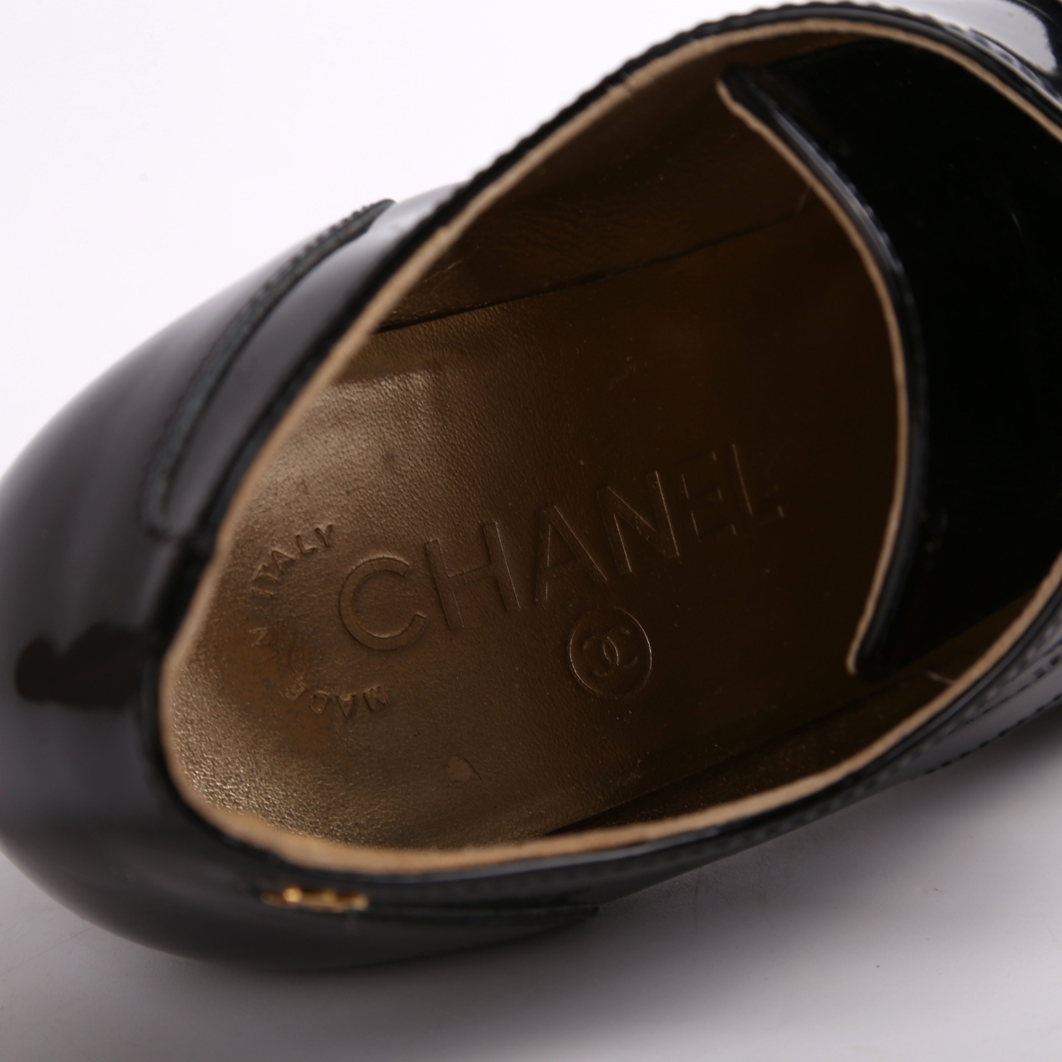 Chanel Ptnt Oxford Lace Up booties Size 36
