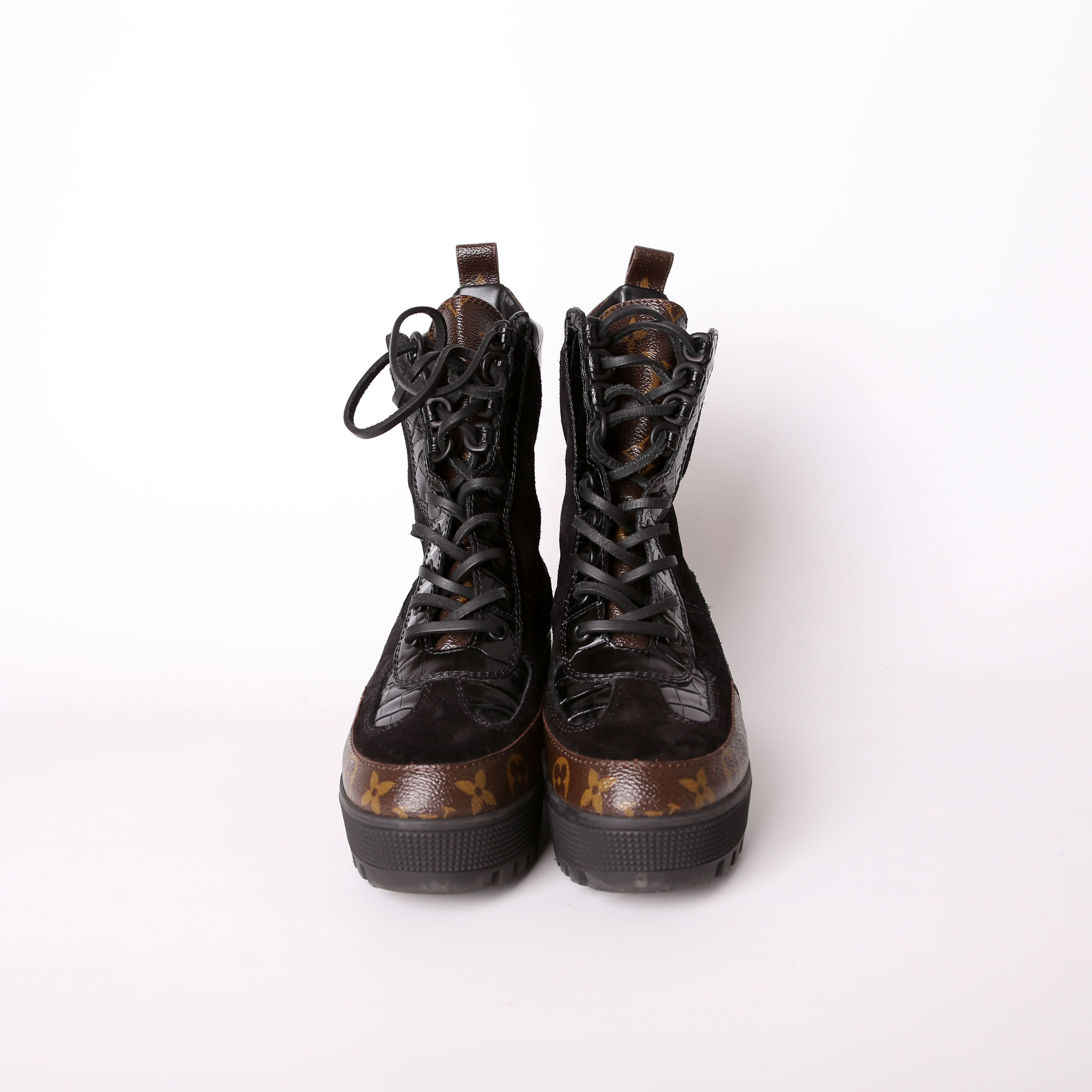 Louis Vuitton Laureate Desert Combat Boots Size 37