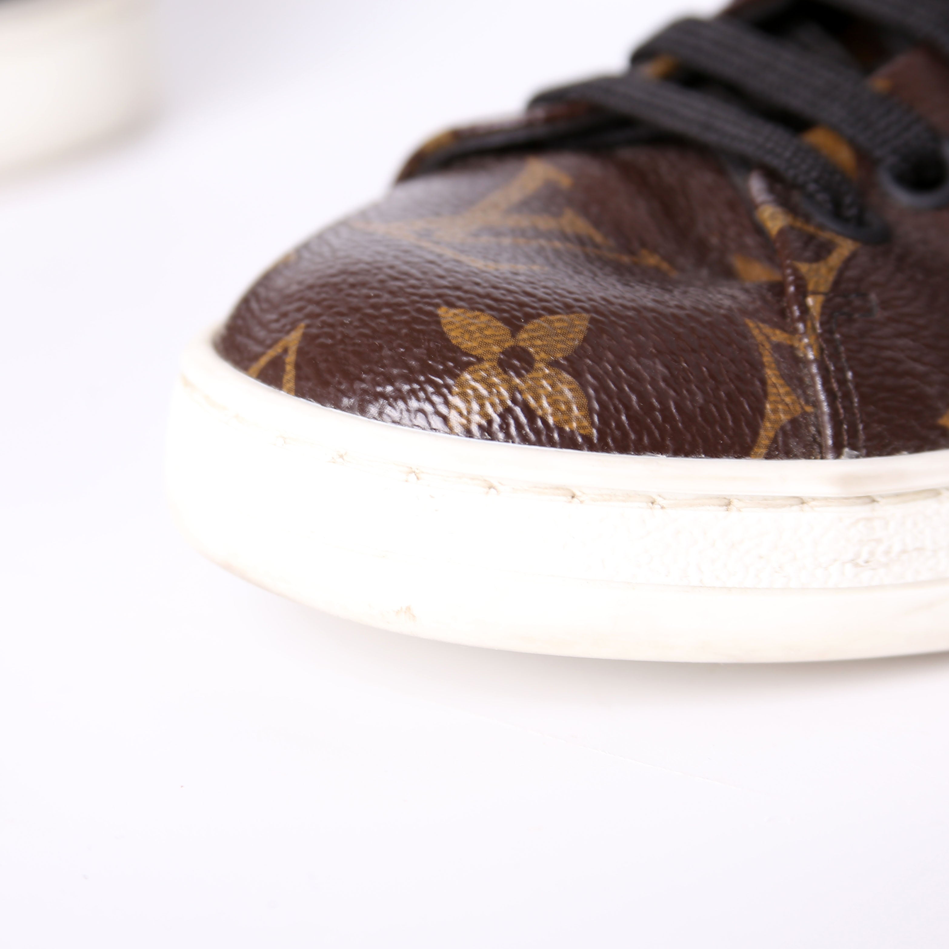 Louis Vuitton Frontrow Sneakers Size 37