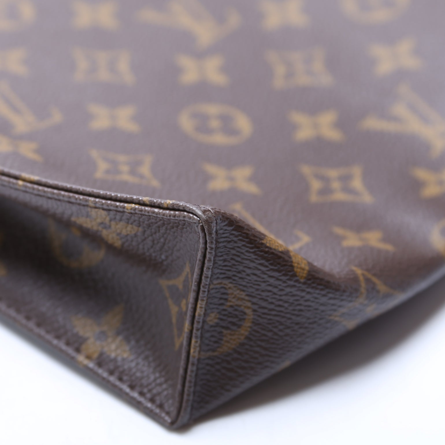 Louis Vuitton Toiletry Pouch 26 Newer Monogram