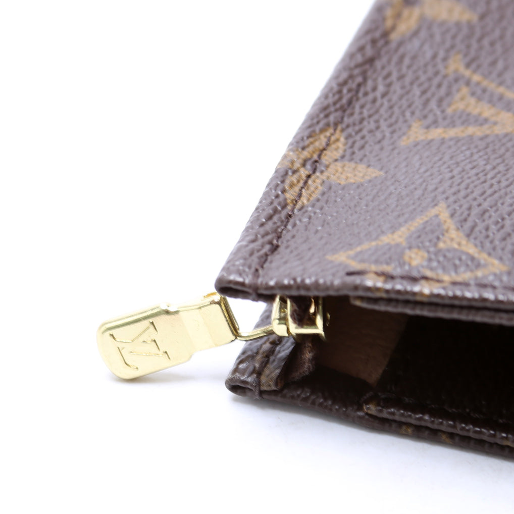 Louis Vuitton Toiletry Pouch 26 Newer Monogram