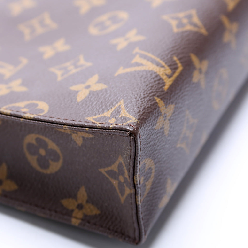 Louis Vuitton Toiletry Pouch 26 Newer Monogram
