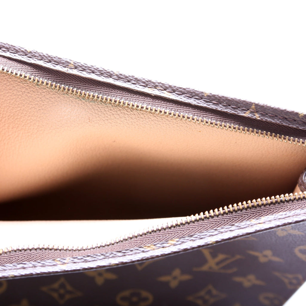 Louis Vuitton Toiletry Pouch 26 Newer Monogram
