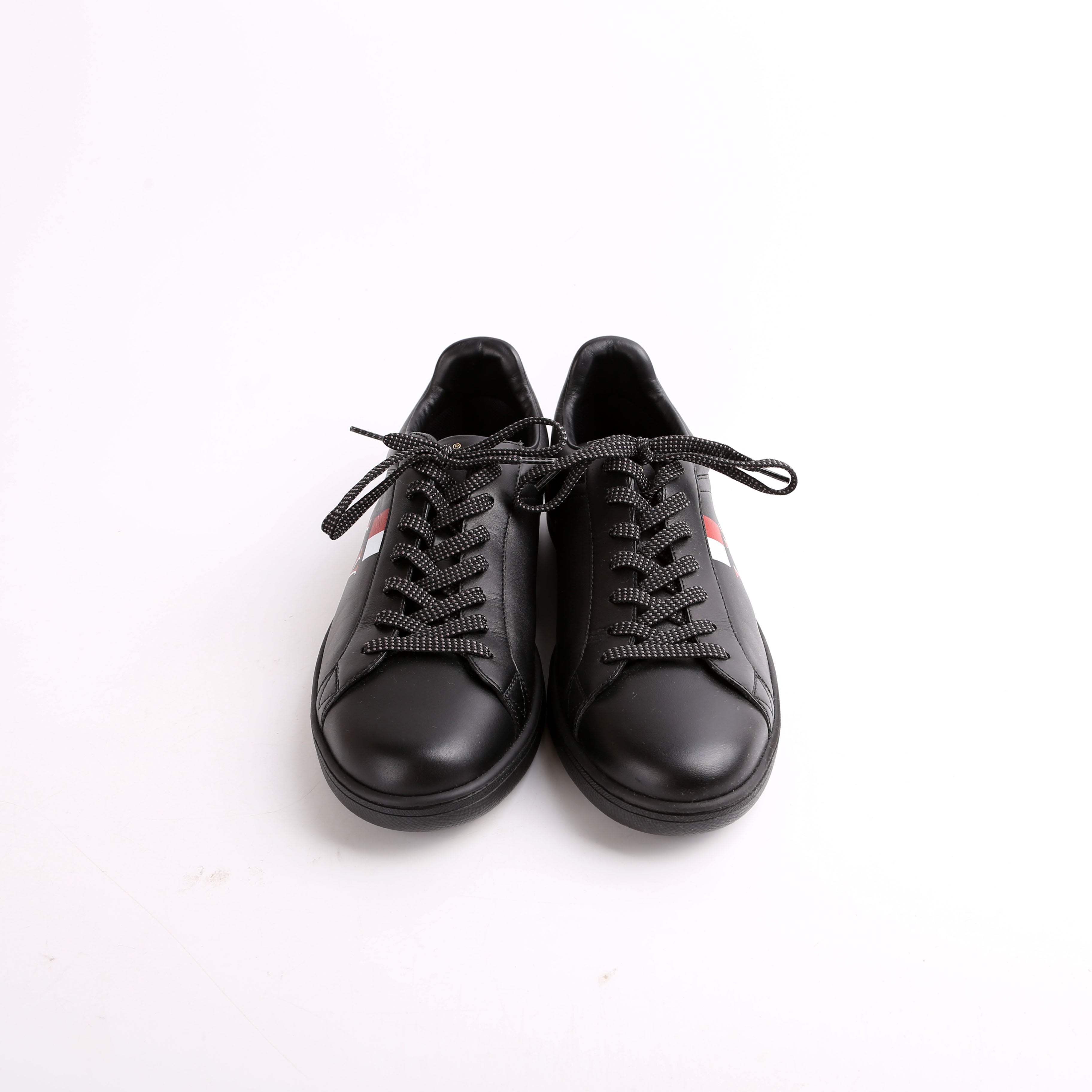 Louis Vuitton Luxembourg Sneakers Mens Size 7 (Women's 39)