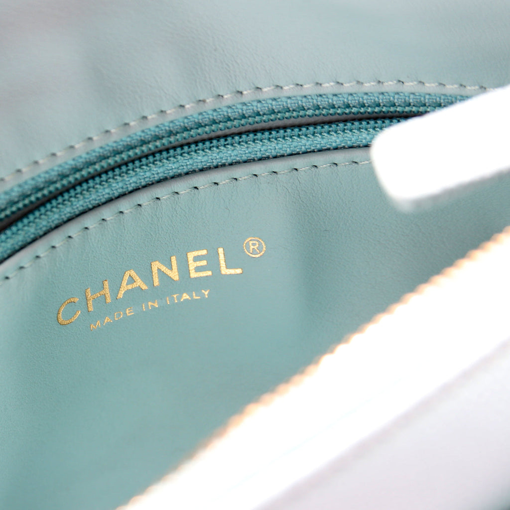 Chanel HOLD Filigree Waist Bag Caviar 29M Blue