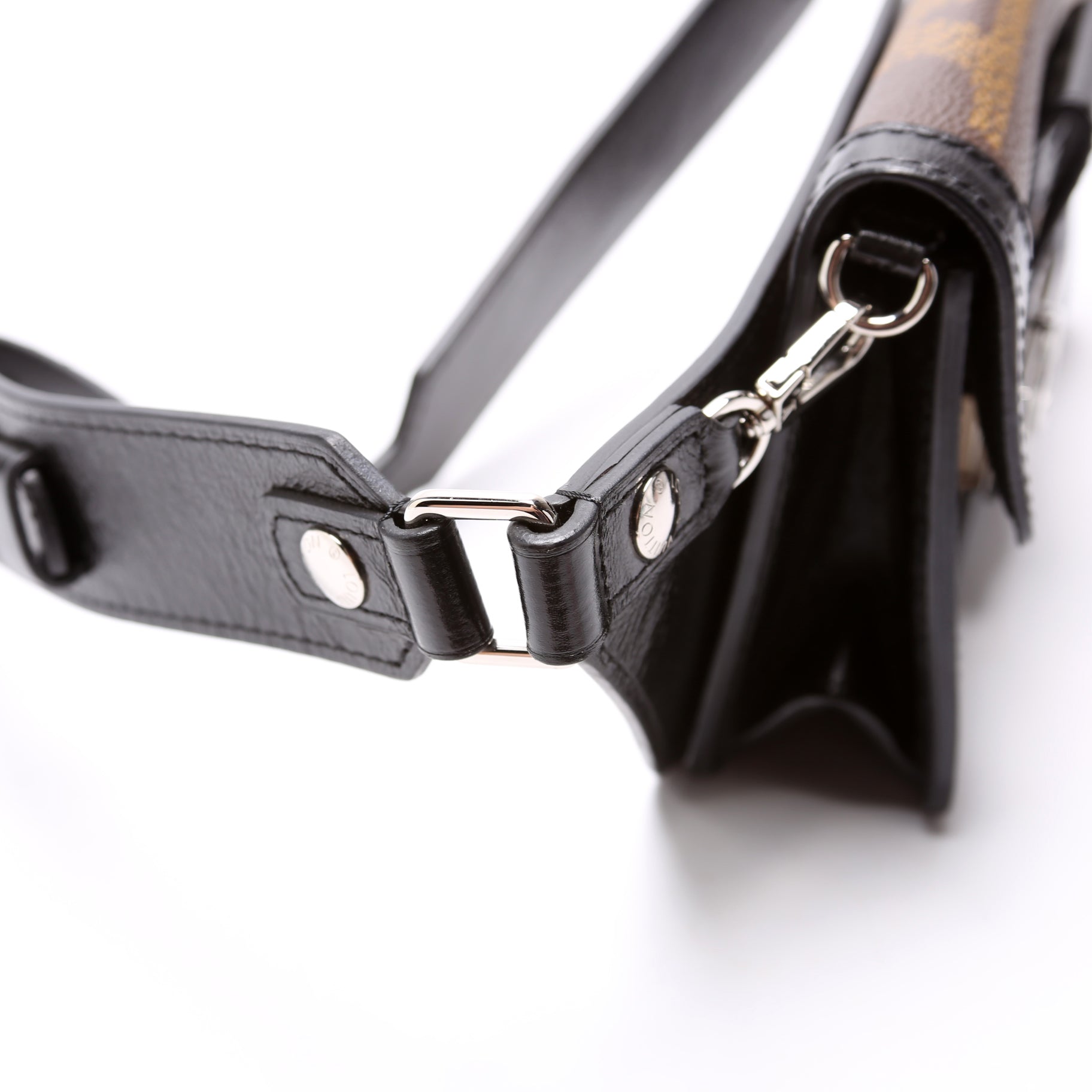 Louis Vuitton Dauphine Bumbag Giant Reverse Monogram