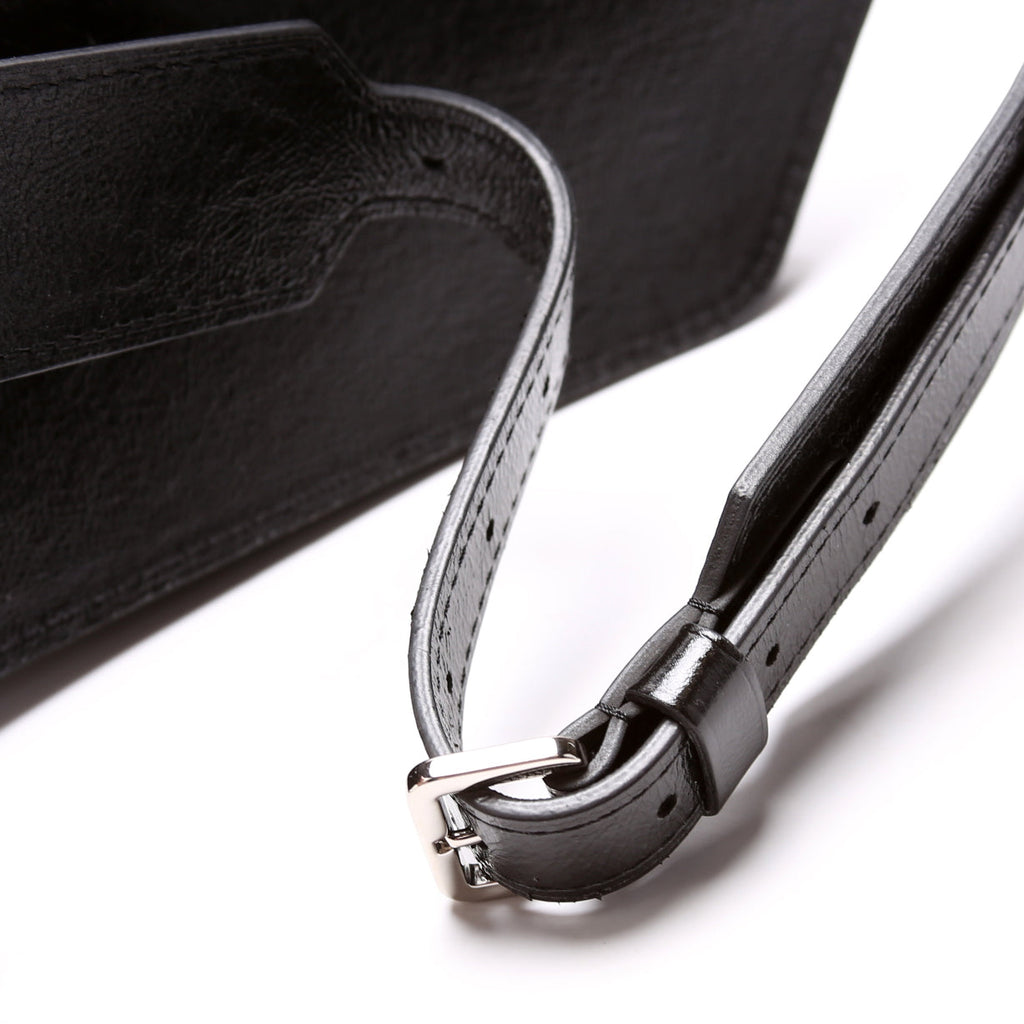 Louis Vuitton Dauphine Bumbag Giant Reverse Monogram