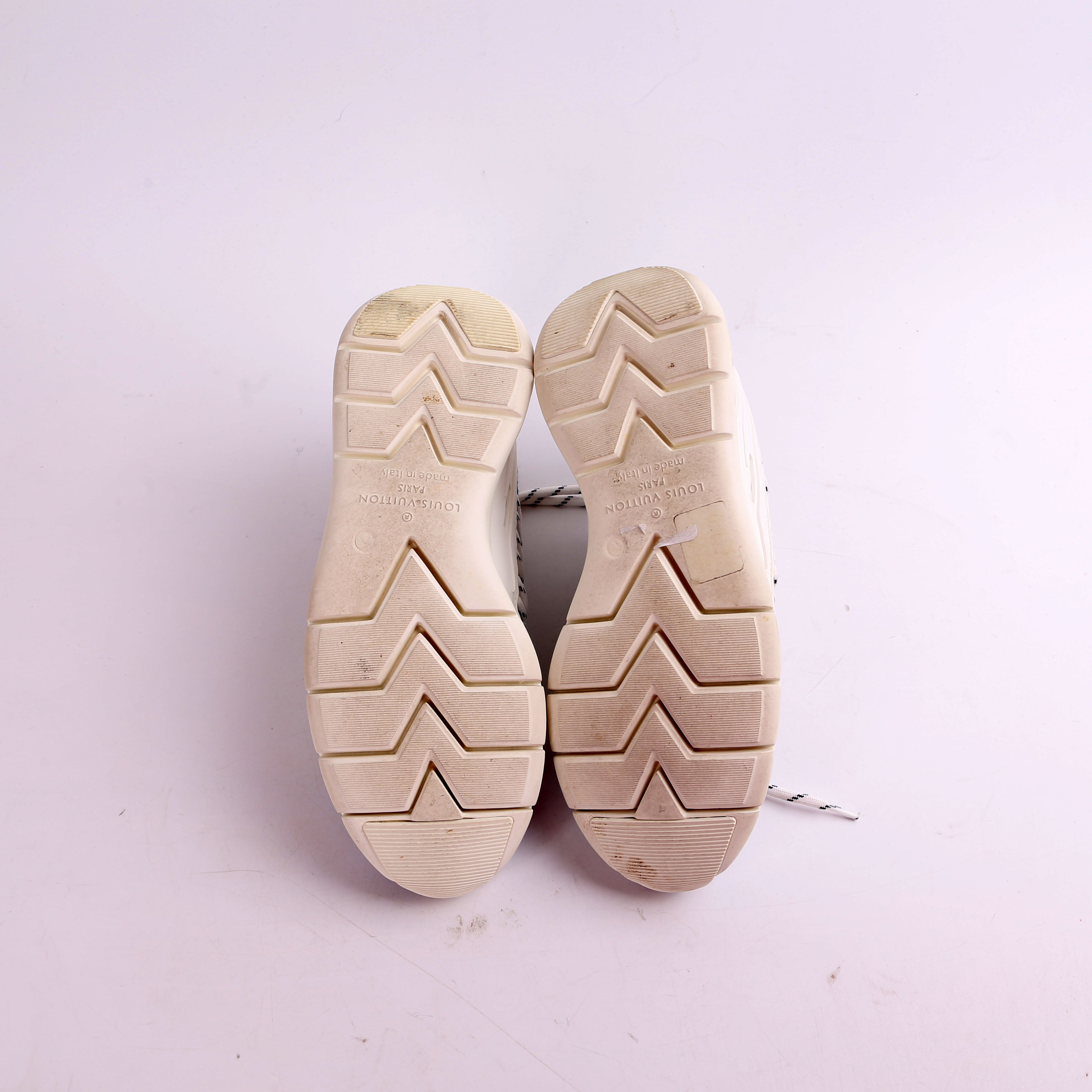 Louis Vuitton Fastlane Sneakers Size 35