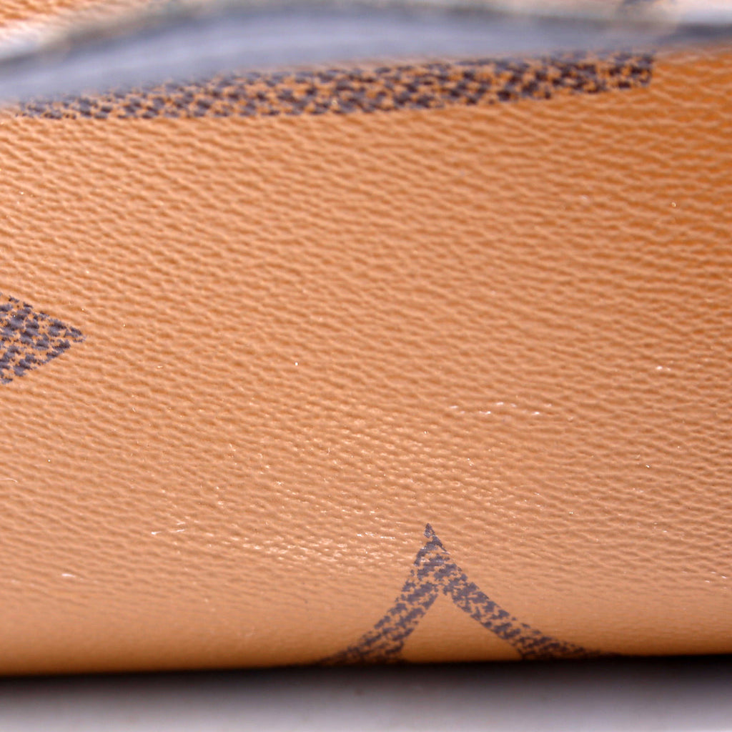 Louis Vuitton ONTHEGO MM Monogram Reverse